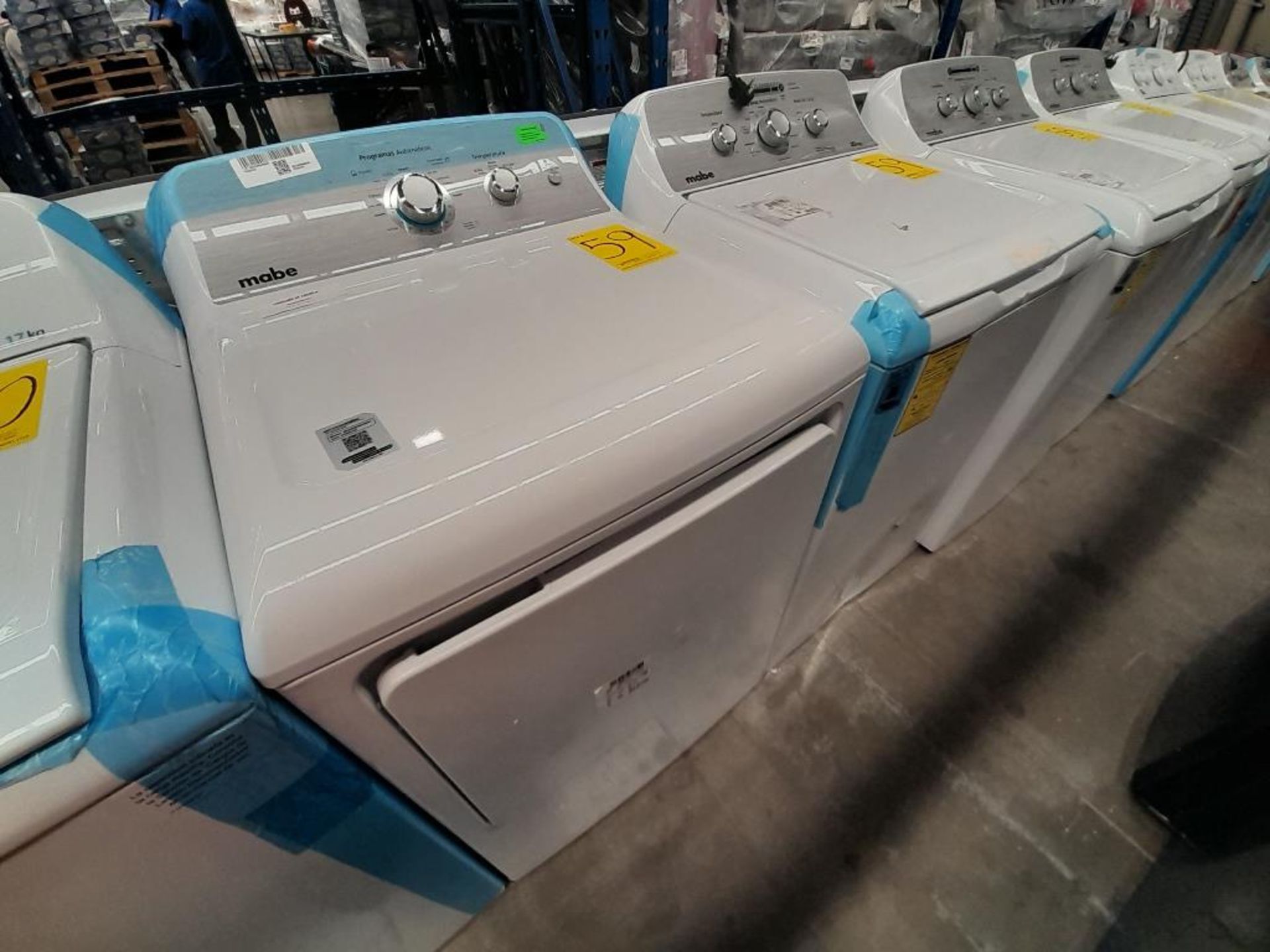 Lote de lavadora y secadora: 1 lavadora de 20 KG Marca MABE, Modelo LMA70213CBAB02, Serie S12805, C - Image 3 of 7