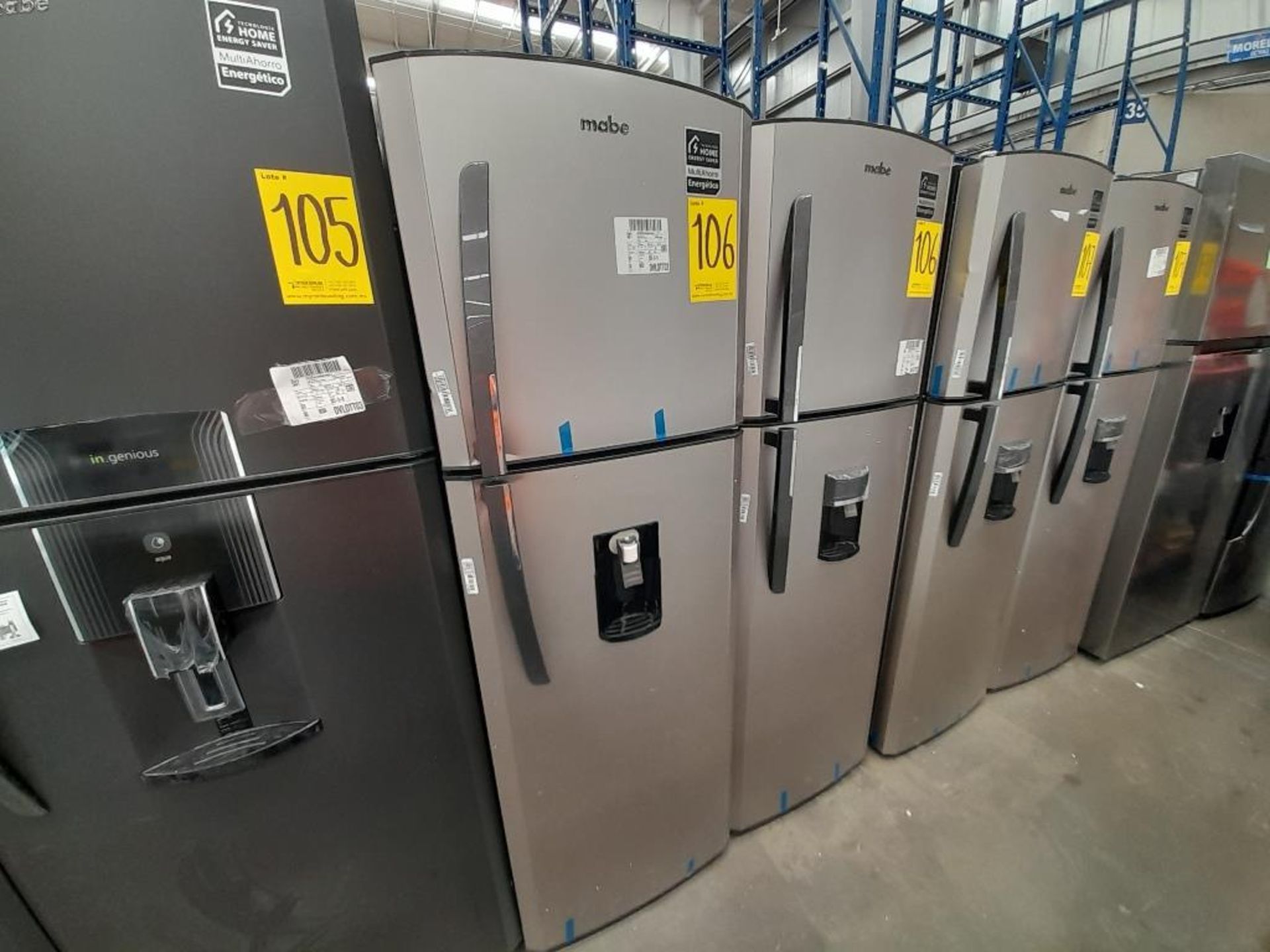 Lote de 2 Refrigeradores contiene: 1 Refrigerador con dispensador de agua Marca MABE, Modelo RM - Image 3 of 10