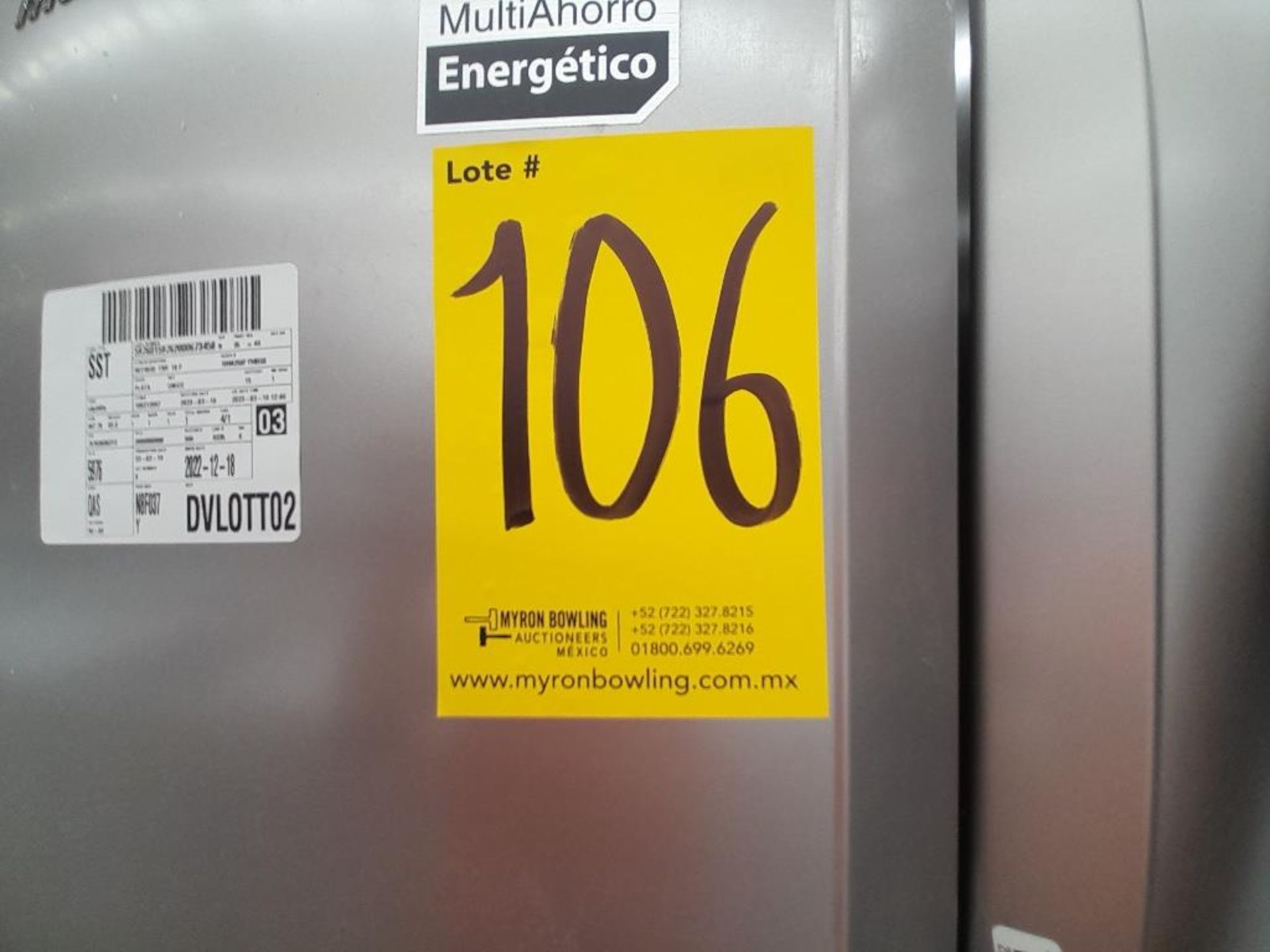 Lote de 2 Refrigeradores contiene: 1 Refrigerador con dispensador de agua Marca MABE, Modelo RM - Image 10 of 10