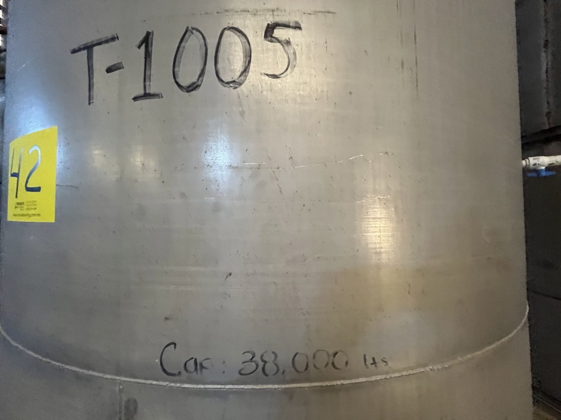 Stainless steel storage tank with a capacity of 38,000 liters, measuring approximately 2.80 meters - Image 8 of 9