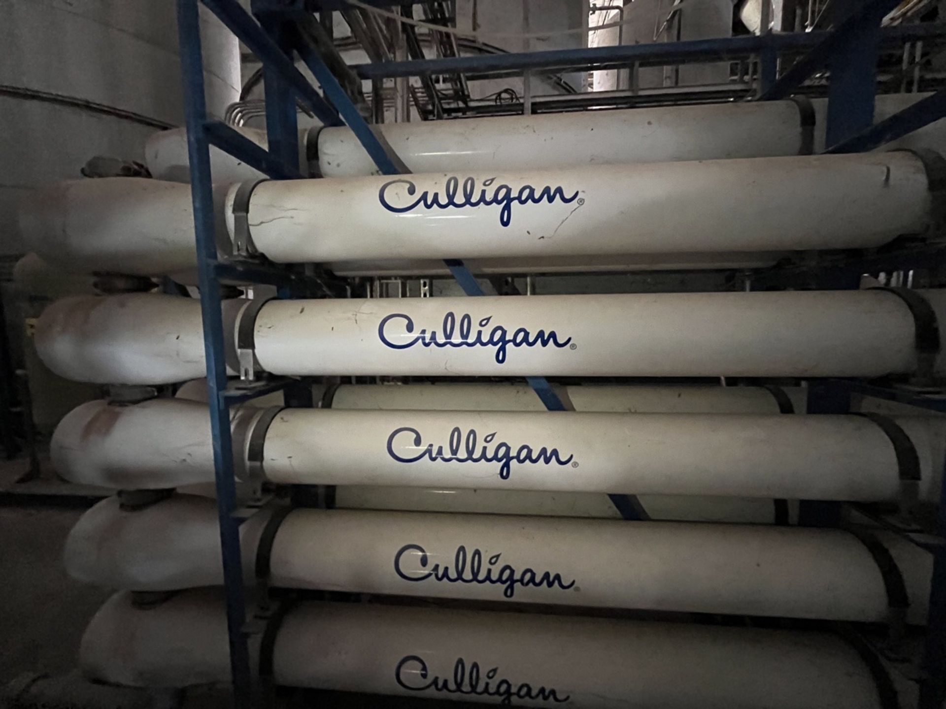 Culligan reverse osmosis equipment, with 300 psi Shelco filter, 3 softening tanks with a capacity o - Image 5 of 39