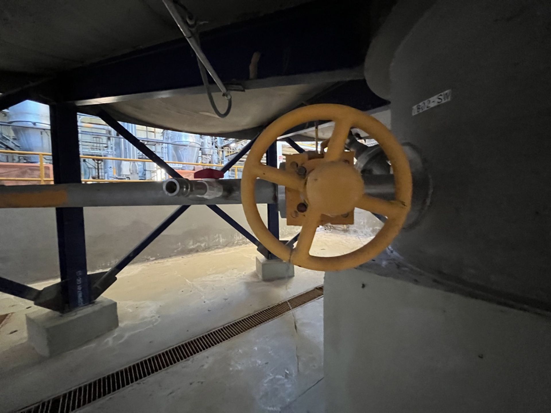 Stainless steel storage tank, measuring approximately 7 meters in diameter x 5.50 meters in height - Image 19 of 20