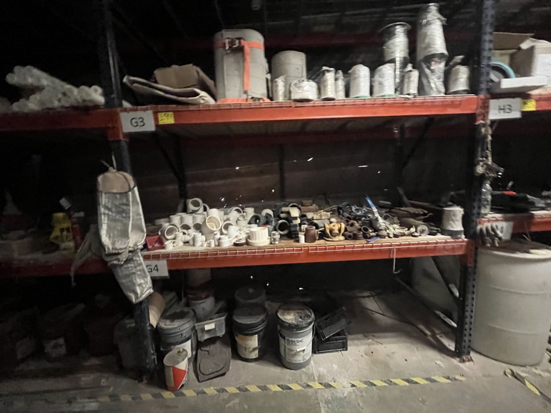 Spare parts lot (zone g2,g3,g4) includes: pvc connections in different sizes, galvanized steel conn - Image 9 of 10
