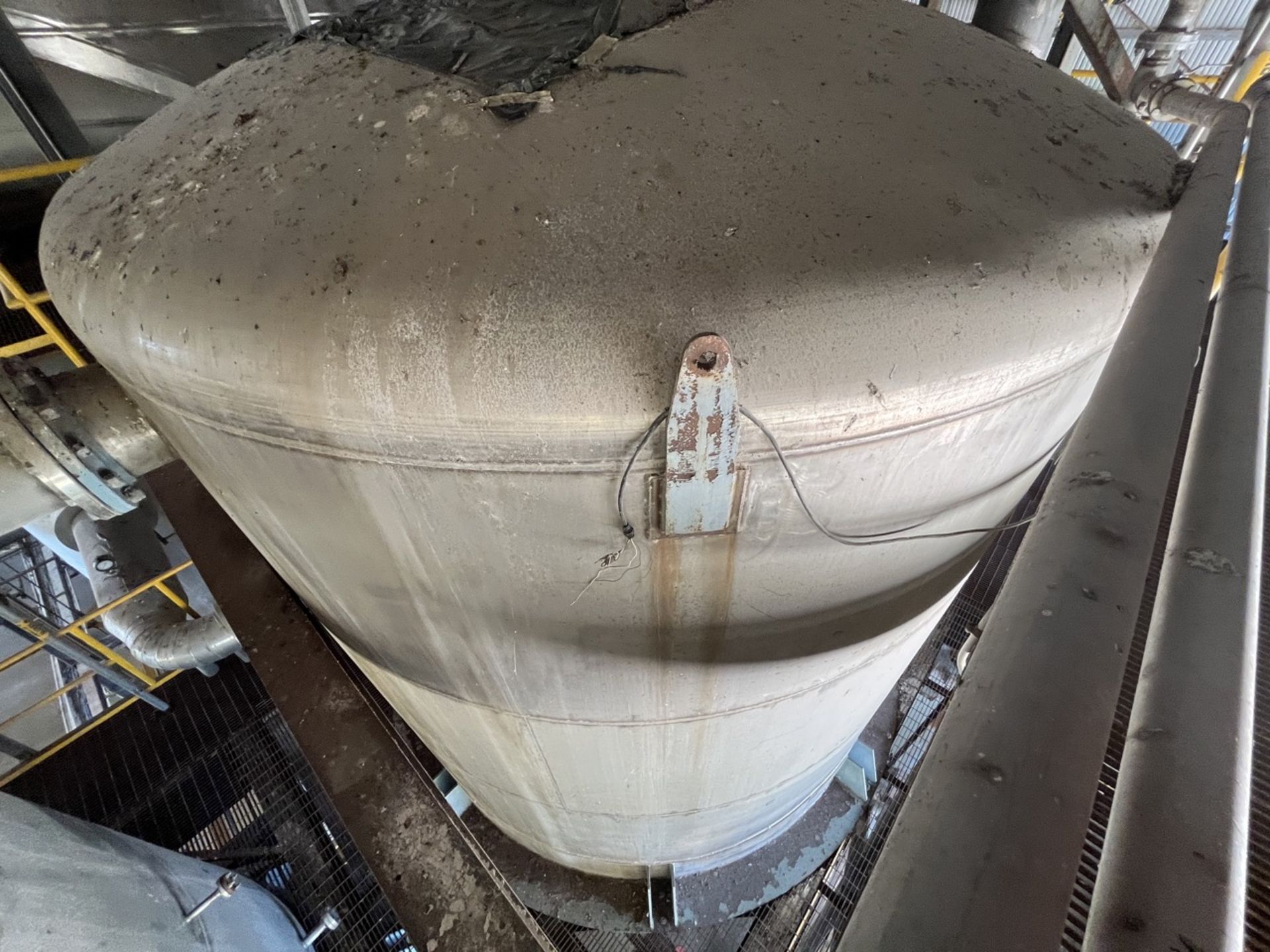 Conical storage tank with stainless steel toriesferica lid measures approximately 4.30 meters in di - Image 11 of 37