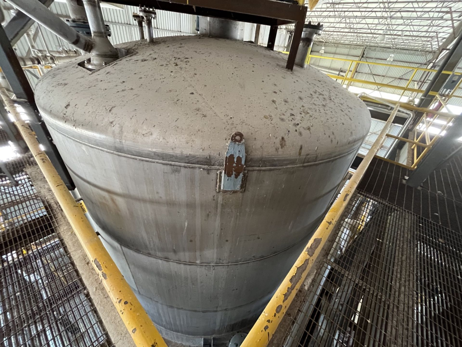 Conical storage tank with stainless steel toriesferica lid measures approximately 4.30 meters in di - Image 6 of 37