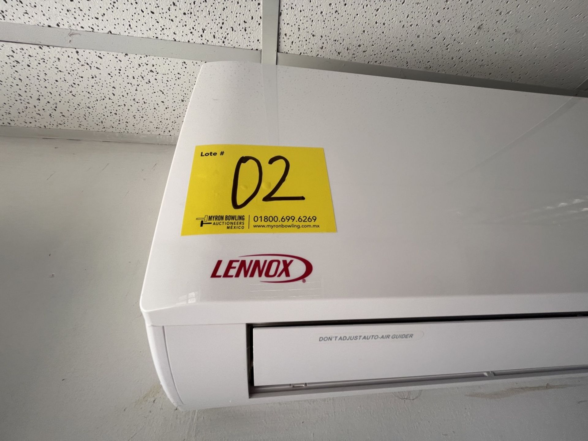 Lennox Minisplit air conditioner, Model LM024CI-100P232-1X, Series S2817B12651, 230 Volts, 60 Hz; - Image 5 of 12