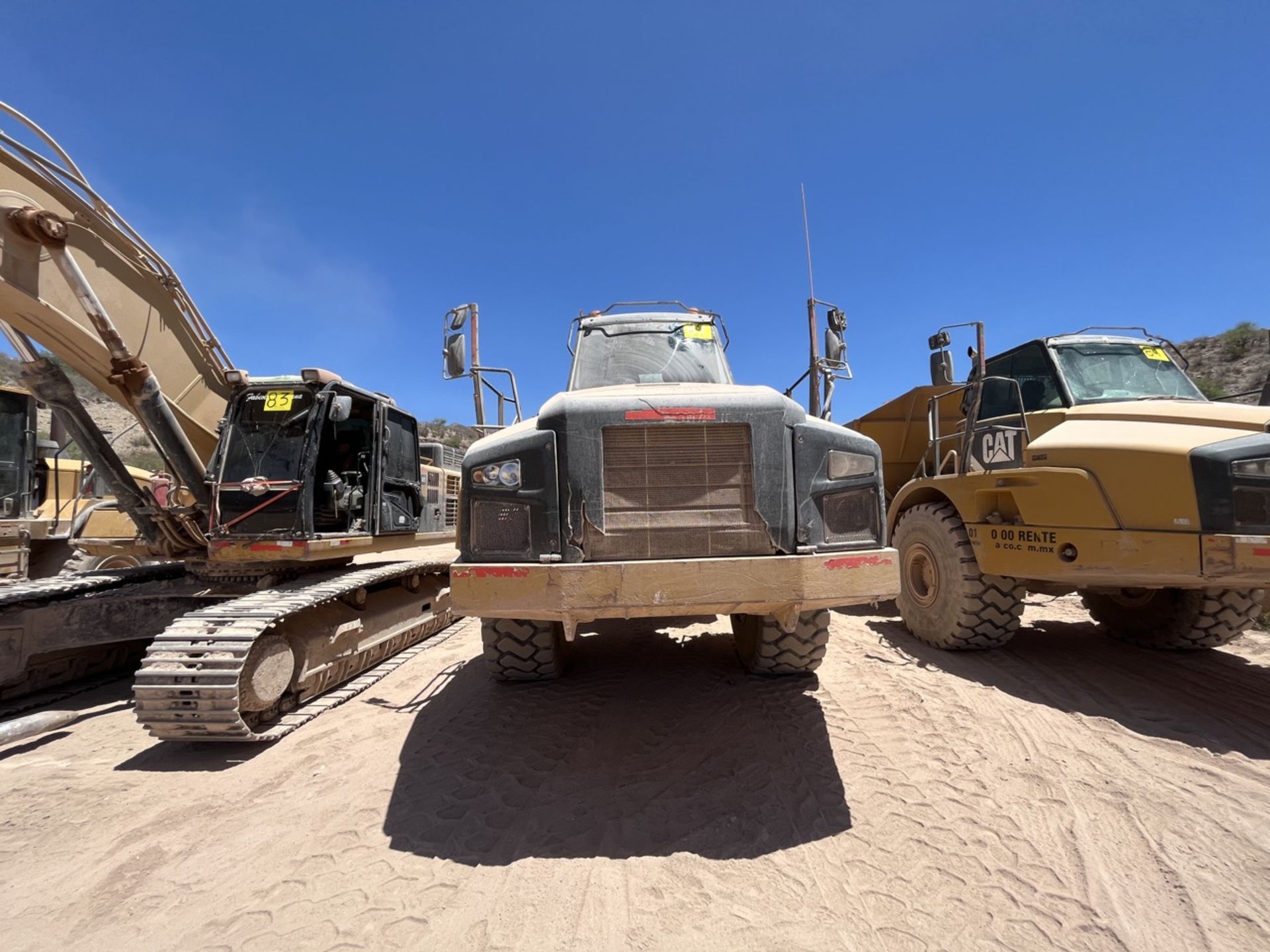 Caterpillar Articulated dump truck, Model 740B, Series CAT0740BAL4E02420 , Year 2013, Hours of use: - Image 4 of 46