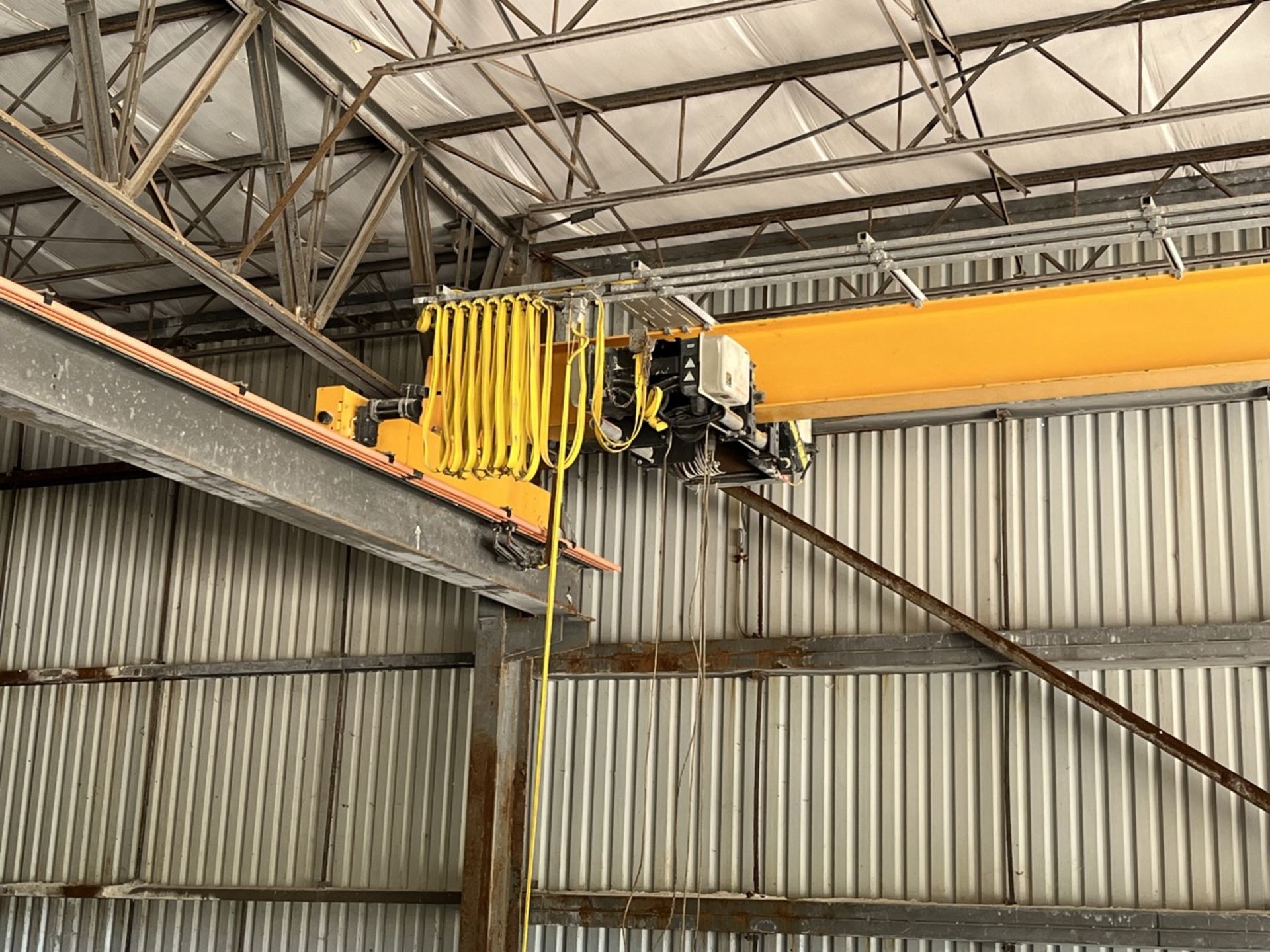 Konecranes overhead crane with a load capacity of 5 tons and a 15-meter lifting capacity; includes - Image 3 of 12