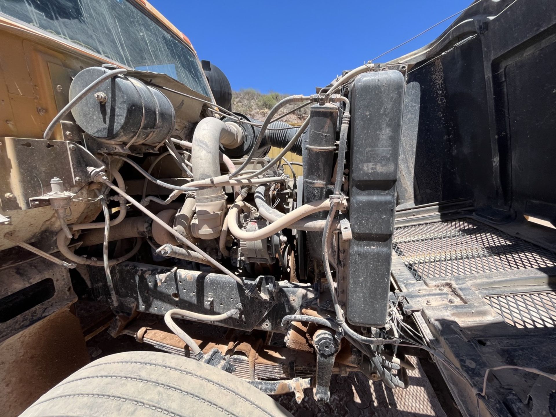 Navistar Dump Truck, Model F-2574, Year 1988, Series 1HTZPGCT2JH612160; Cummins motor, Model LTA10, - Bild 48 aus 58