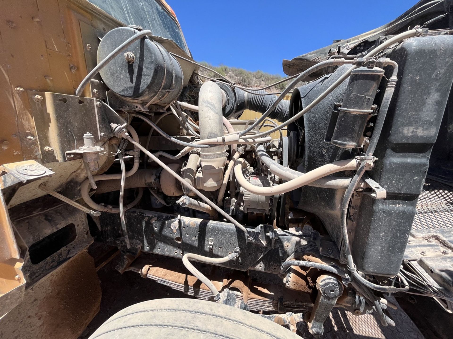 Navistar Dump Truck, Model F-2574, Year 1988, Series 1HTZPGCT2JH612160; Cummins motor, Model LTA10, - Bild 51 aus 58