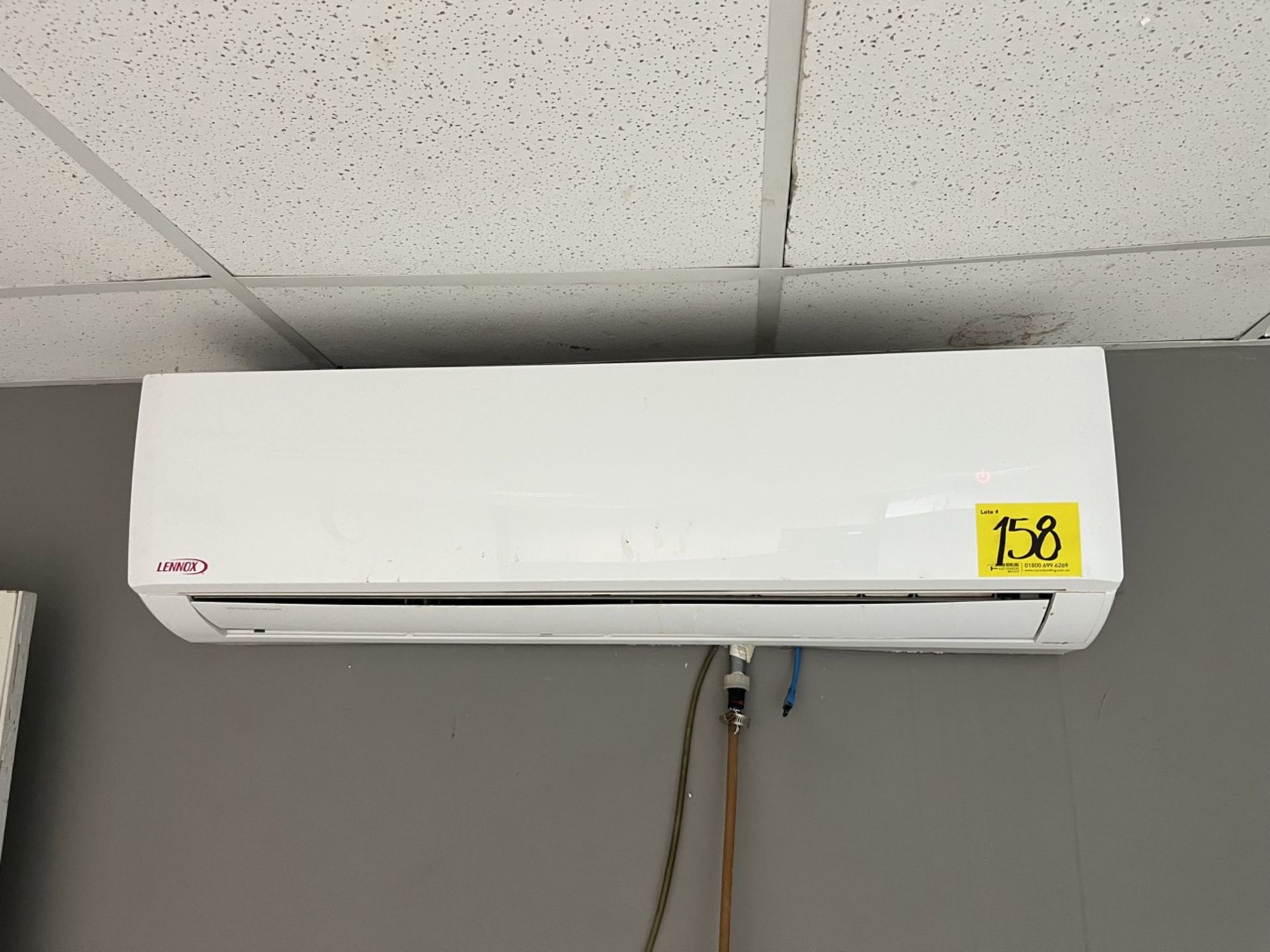 Lennox Minisplit air conditioner, Model LM024CI-100P232-1X, Series S2817B12647, 230 Volts, 60 Hz; I