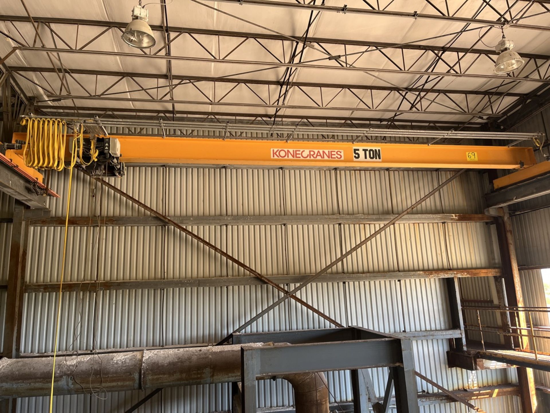 Konecranes overhead crane with a load capacity of 5 tons and a 15-meter lifting capacity; includes - Image 5 of 12