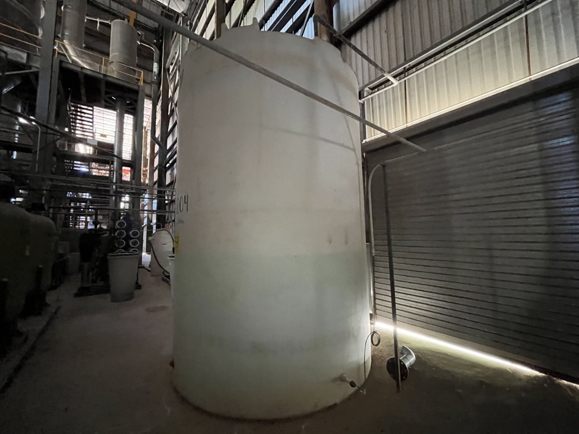 Plastic water storage tank with a capacity of 12,000 liters measuring approx 2.40 meters diameter x - Image 2 of 16