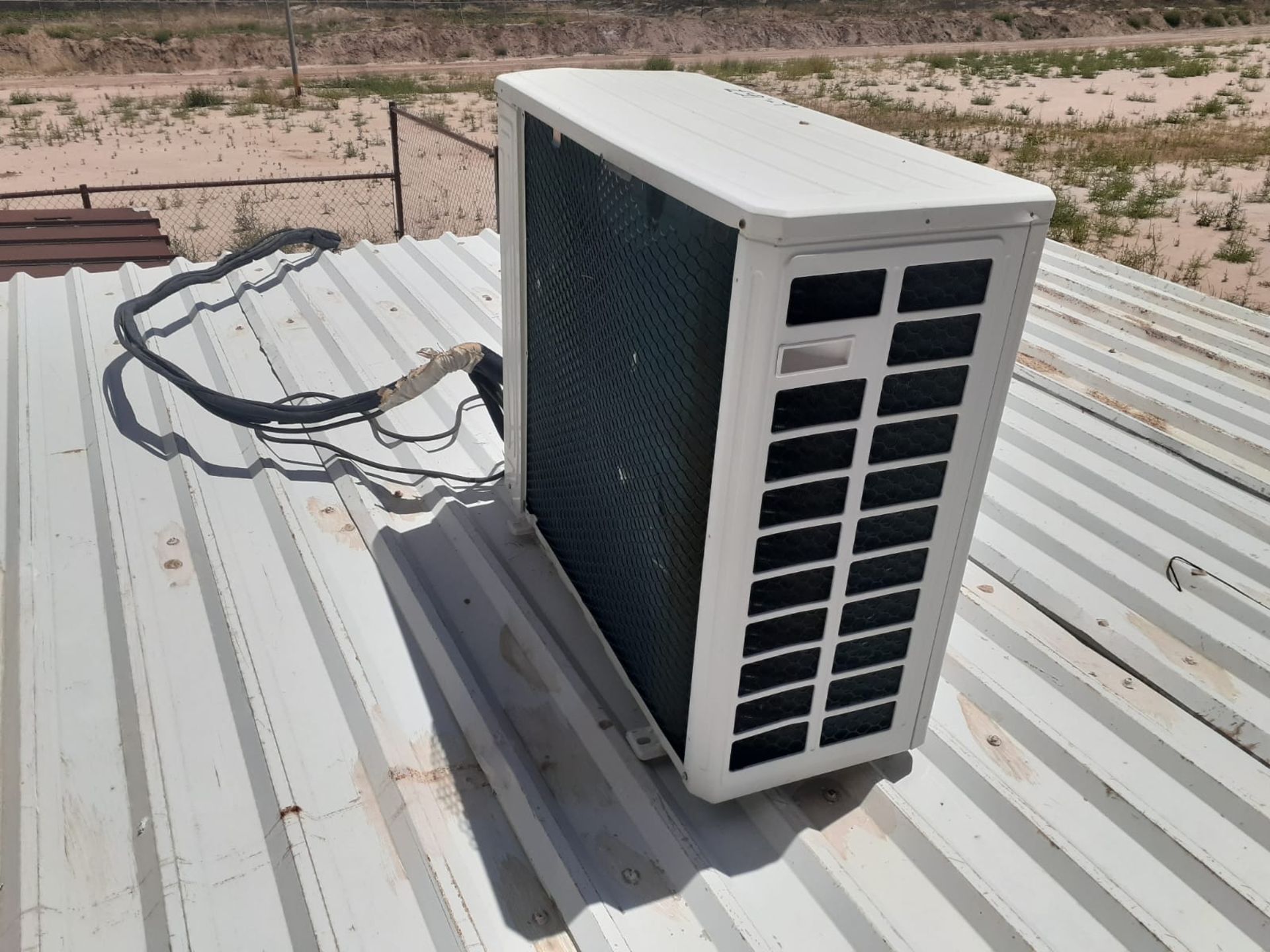 Lennox Minisplit air conditioner, Model LM036HI-100P232-1X, Series S2817C28083, 230 Volts, 60 Hz; I - Image 12 of 13