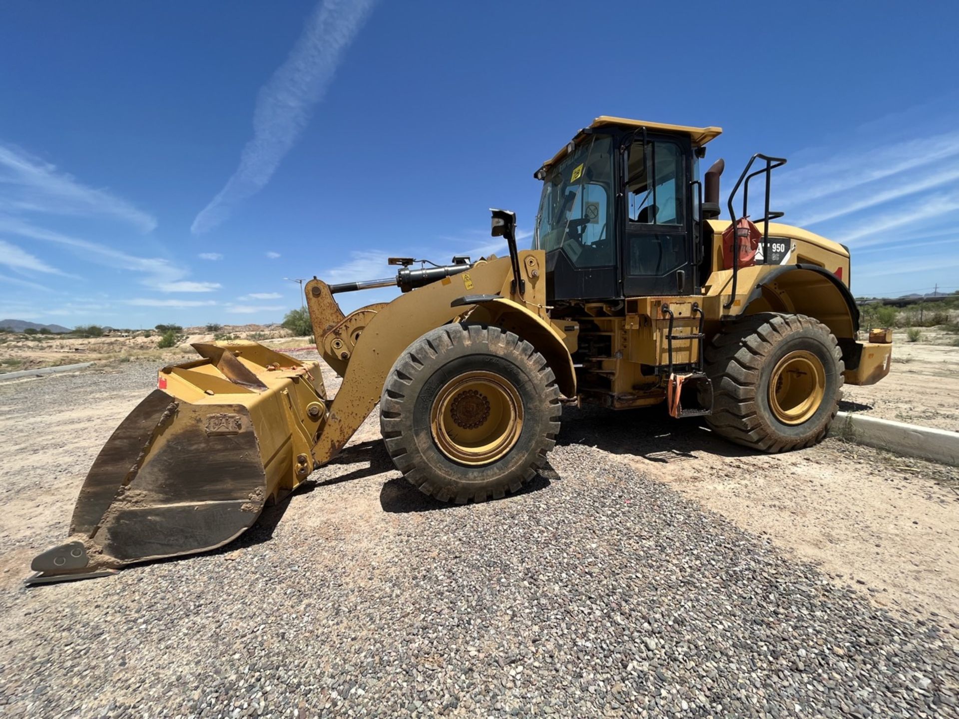 Caterpillar Front Loader (Payloader), Model 950GC, Series CAT00950JM5K00450, Year 2015, Hours Used: