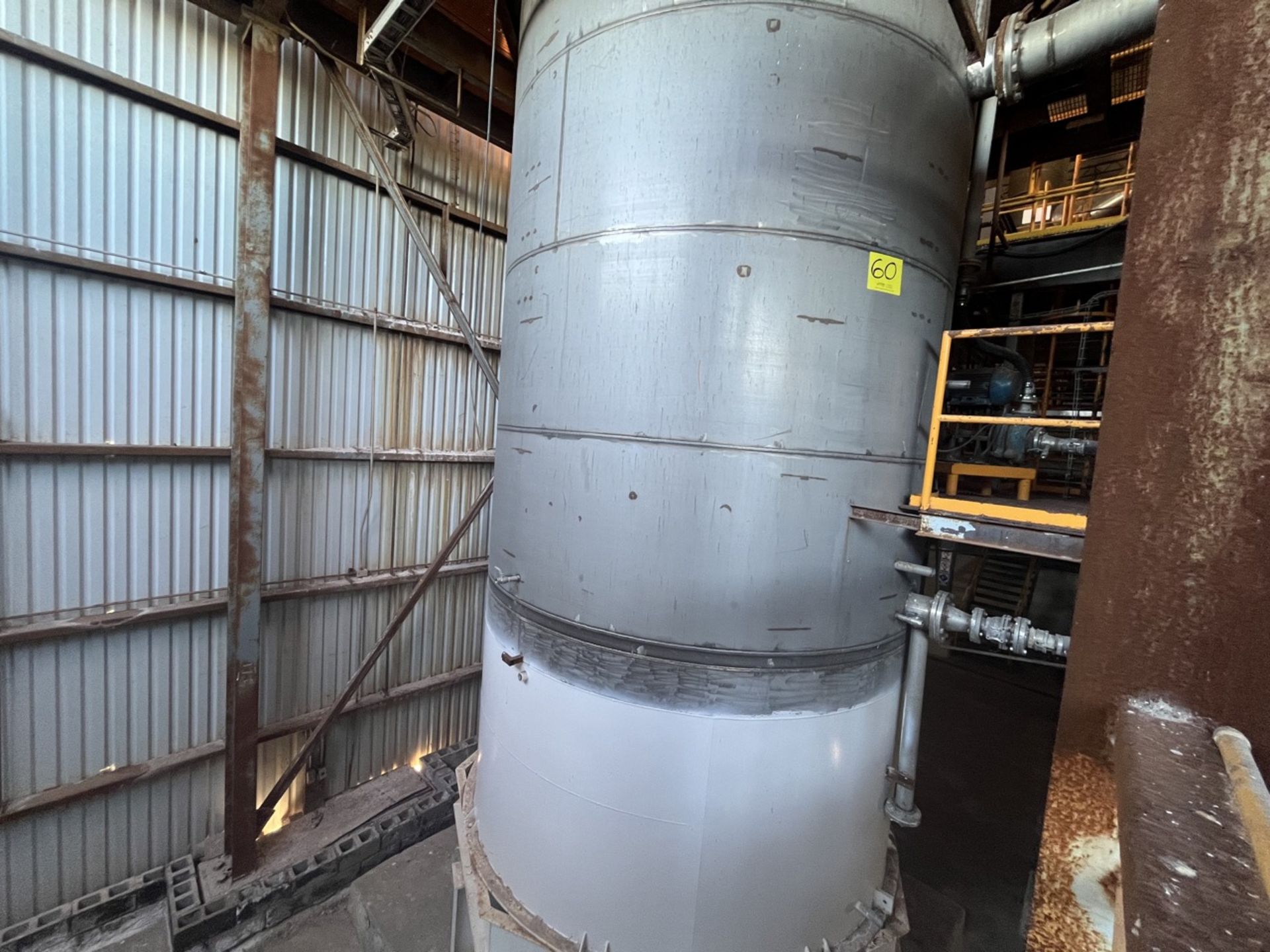 Stainless steel storage tank measuring approximately 4 meters in diameter x 7.50 meters in height; - Image 4 of 12