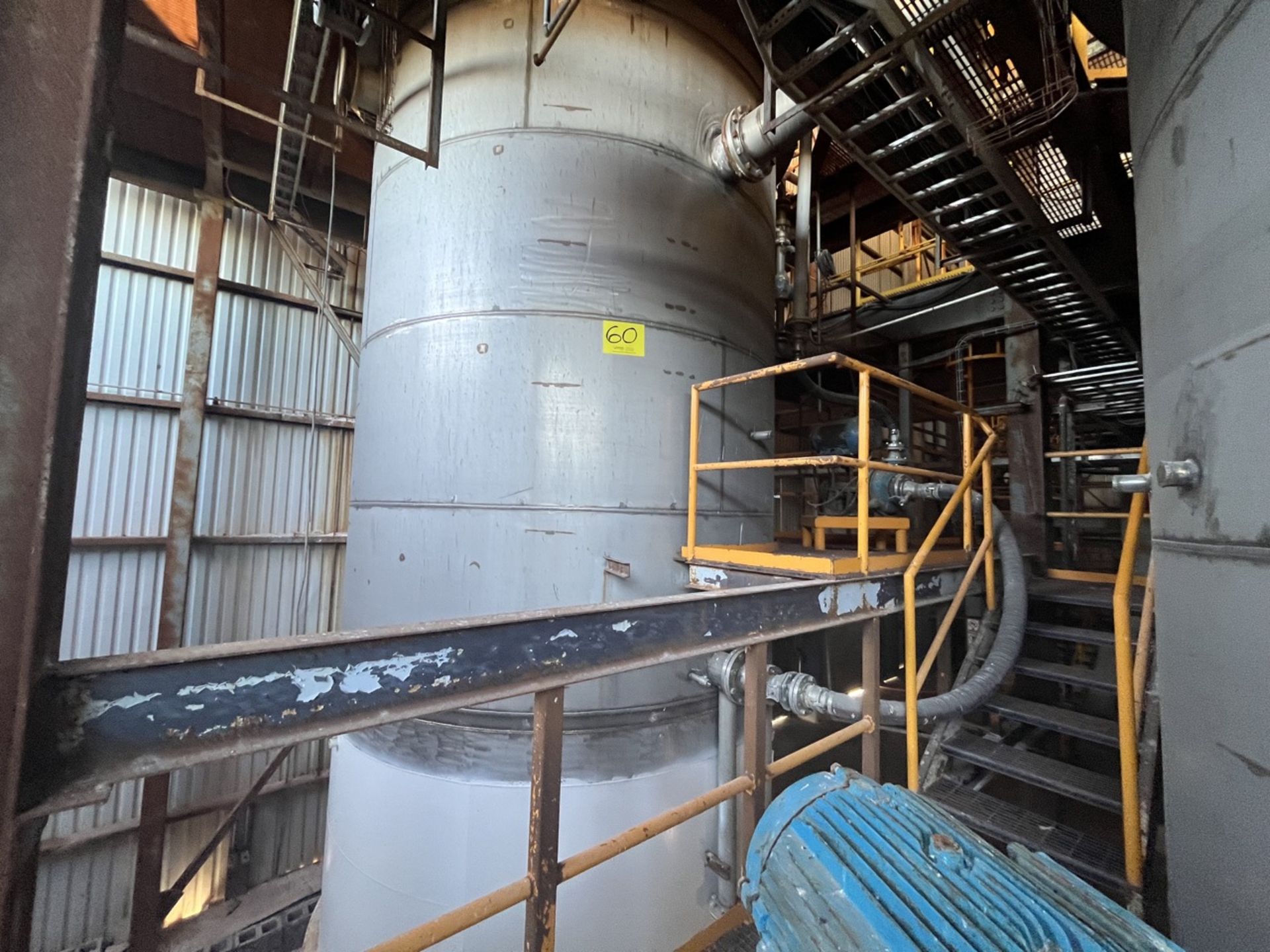 Stainless steel storage tank measuring approximately 4 meters in diameter x 7.50 meters in height; - Image 7 of 12