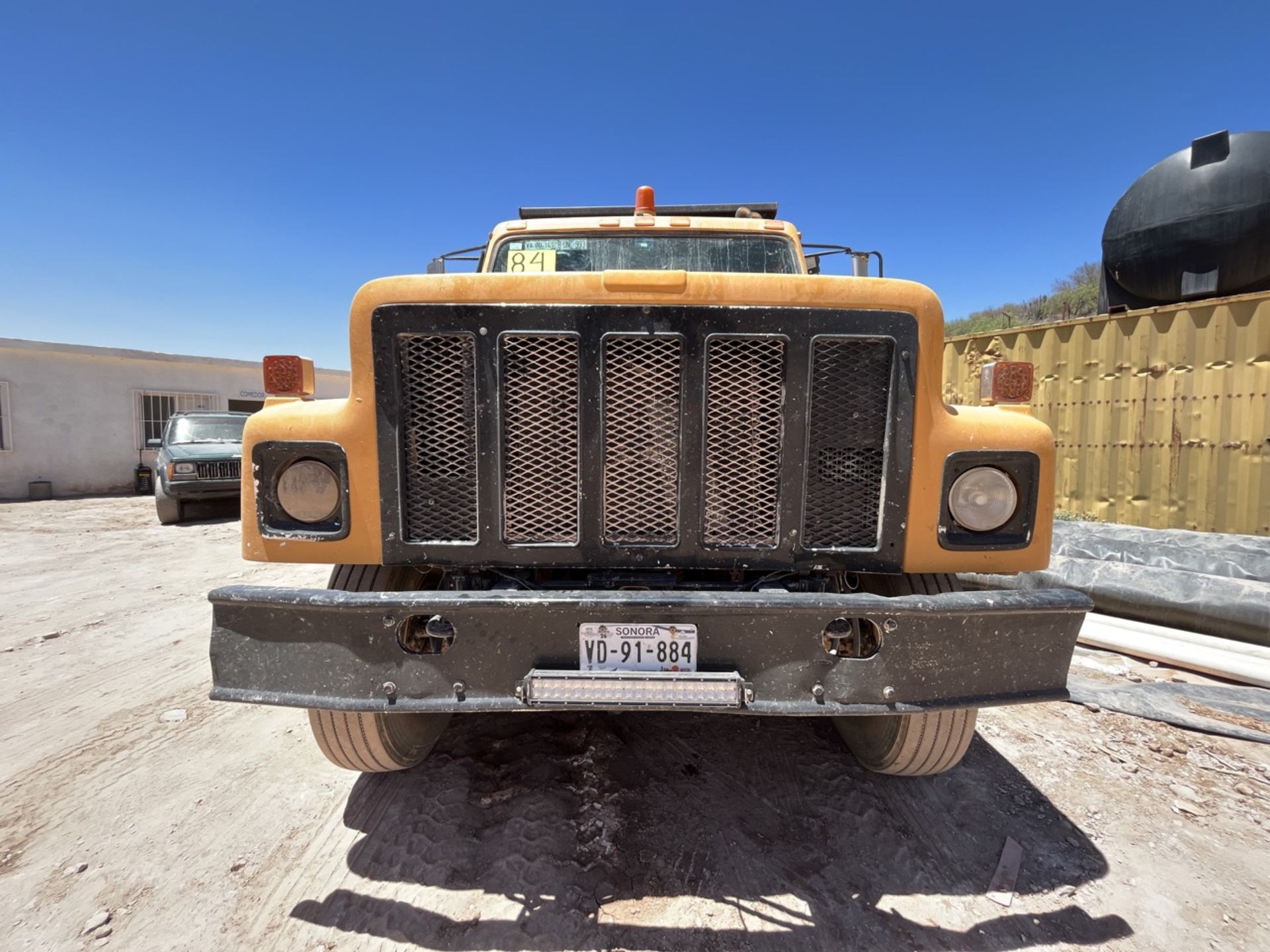 Navistar Dump Truck, Model F-2574, Year 1988, Series 1HTZPGCT2JH612160; Cummins motor, Model LTA10, - Bild 4 aus 58