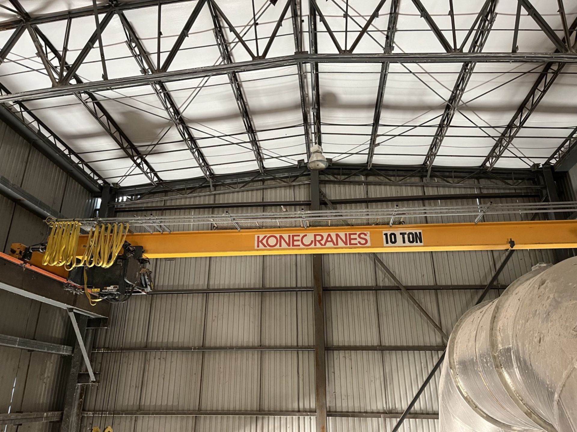 Konecranes overhead crane with a load capacity of 10 tons and a 15-meter lifting capacity; includes