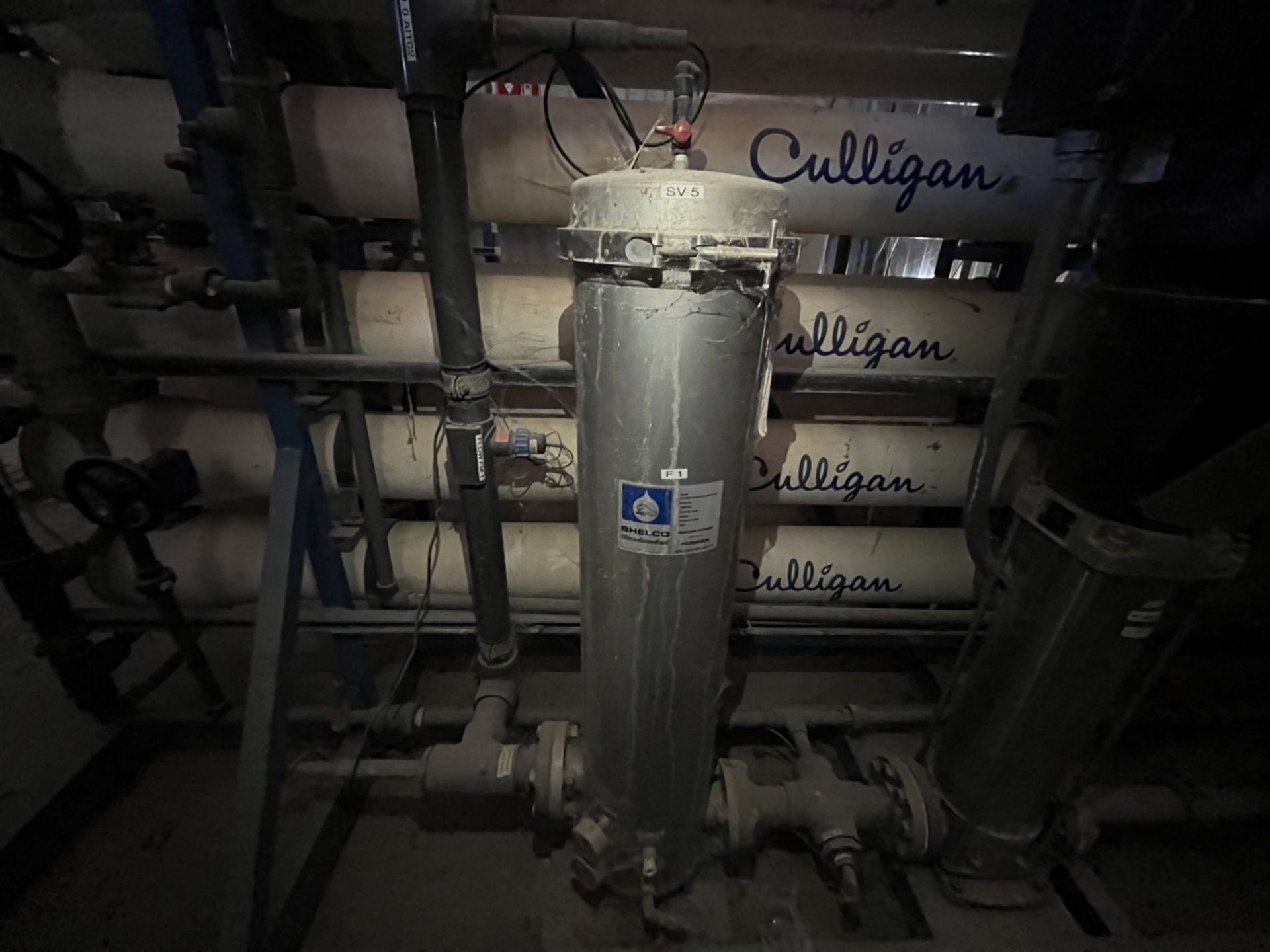 Culligan reverse osmosis equipment, with 300 psi Shelco filter, 3 softening tanks with a capacity o - Image 25 of 39