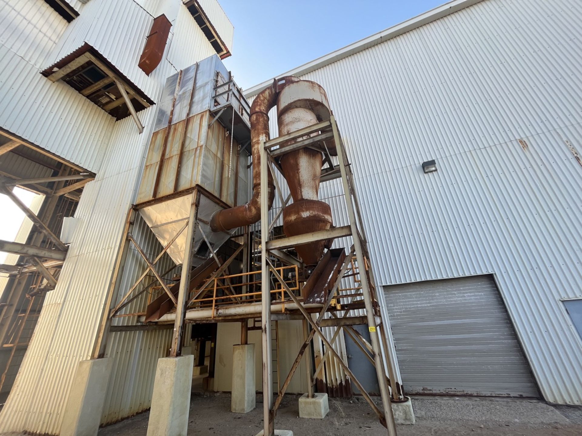 Dust Collector System includes: FLEX-KLEEN Dust Collector, Model 120 WSWC 144 III, Series 01036; wi