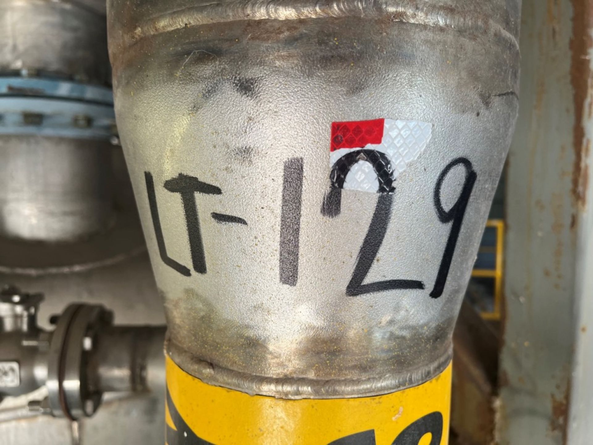 Lot of stainless steel pipe includes: Approximately 100 linear meters of 3 1/2" pipe - Bild 37 aus 47