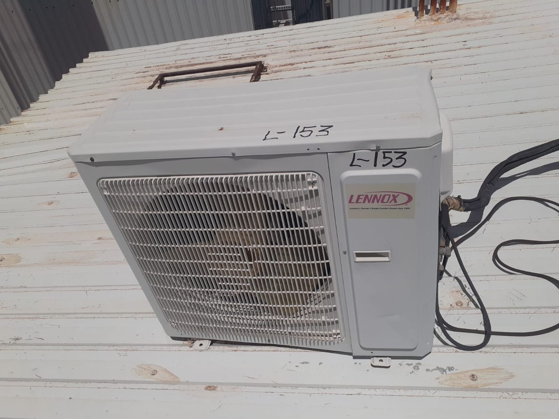 Lennox Minisplit air conditioner, Model LM036HI-100P232-1X, Series S2817C28083, 230 Volts, 60 Hz; I - Image 8 of 13