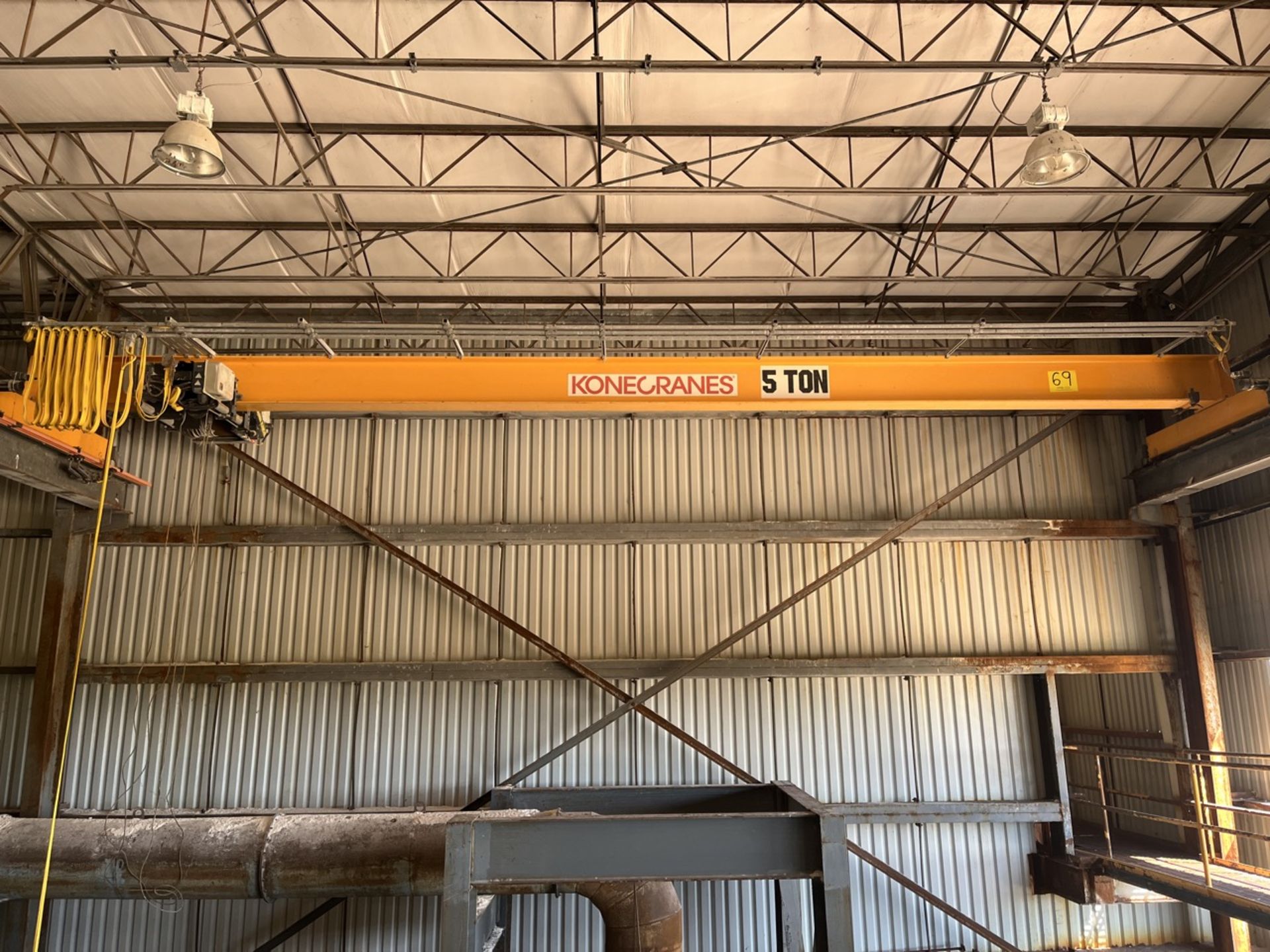 Konecranes overhead crane with a load capacity of 5 tons and a 15-meter lifting capacity; includes - Image 4 of 12