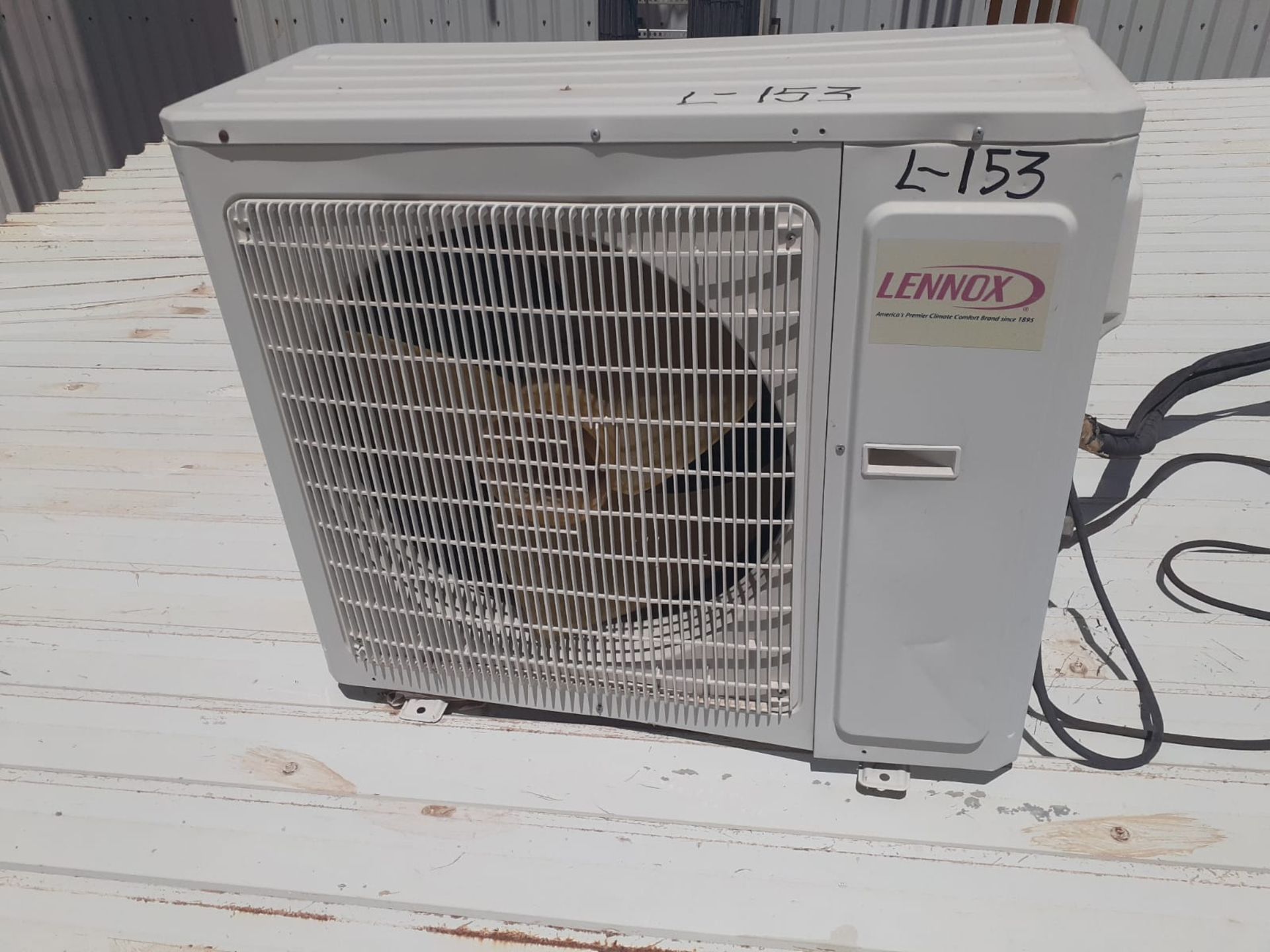 Lennox Minisplit air conditioner, Model LM036HI-100P232-1X, Series S2817C28083, 230 Volts, 60 Hz; I - Bild 7 aus 13