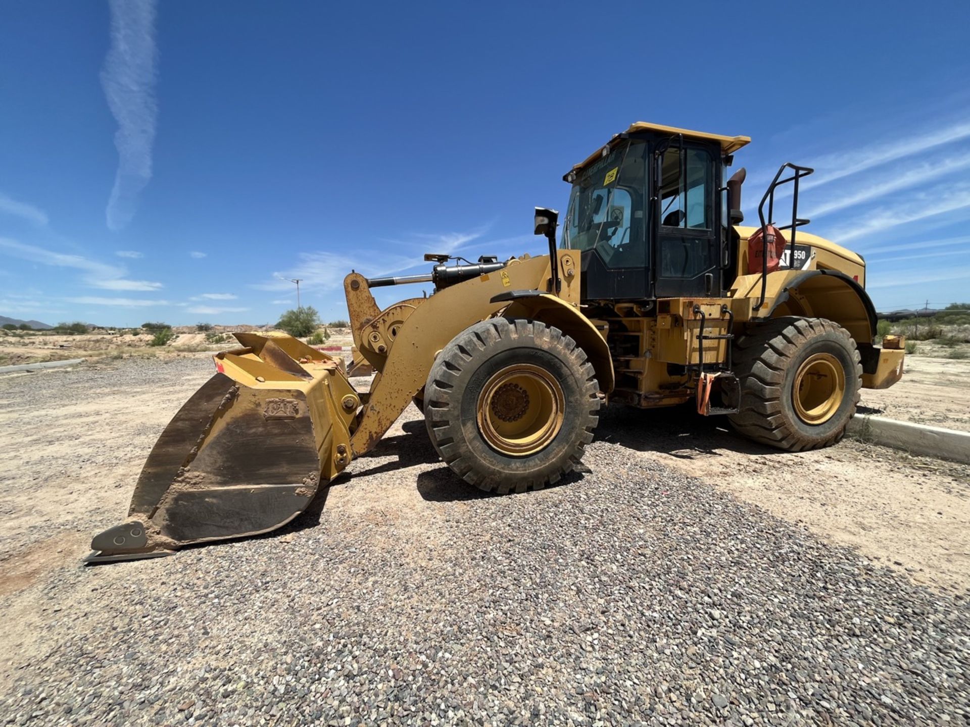 Caterpillar Front Loader (Payloader), Model 950GC, Series CAT00950JM5K00450, Year 2015, Hours Used: - Image 2 of 35