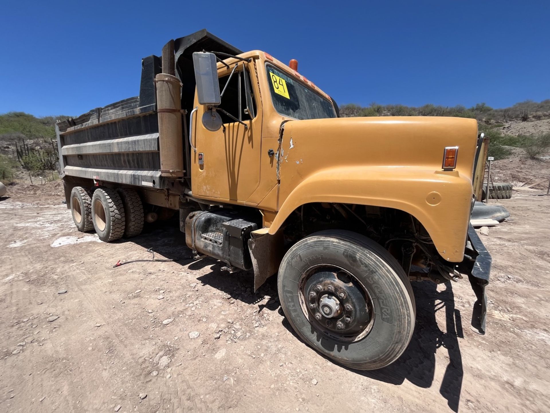 Navistar Dump Truck, Model F-2574, Year 1988, Series 1HTZPGCT2JH612160; Cummins motor, Model LTA10, - Bild 3 aus 58