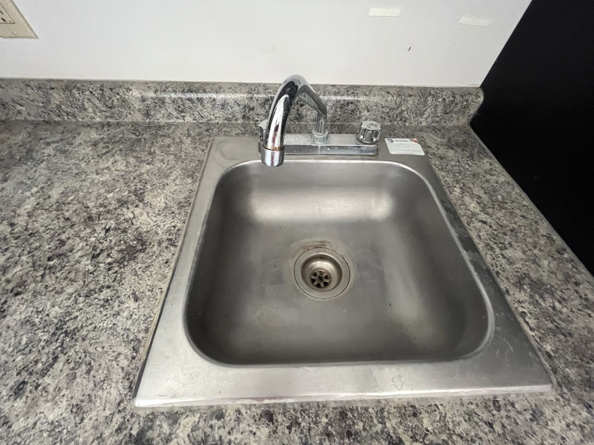 Kitchen station of 4 drawers with melamine cover with single stainless steel sink with mixer tap of - Image 11 of 13