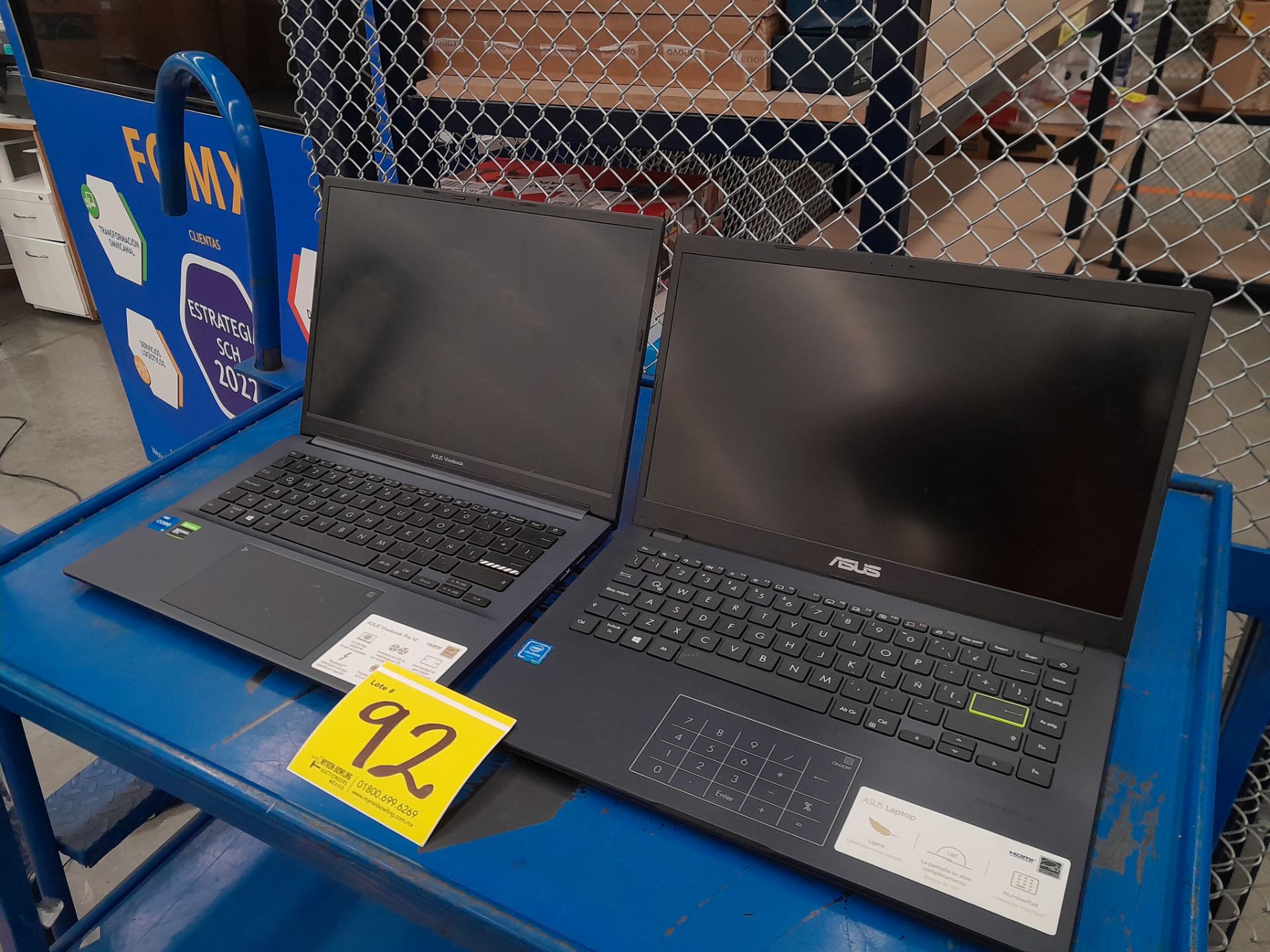 Lote de 2 laptops contiene: 1 Laptop Marca ASUS, Modelo R429M, Serie 192032, Color GRIS, Procesador - Image 2 of 5