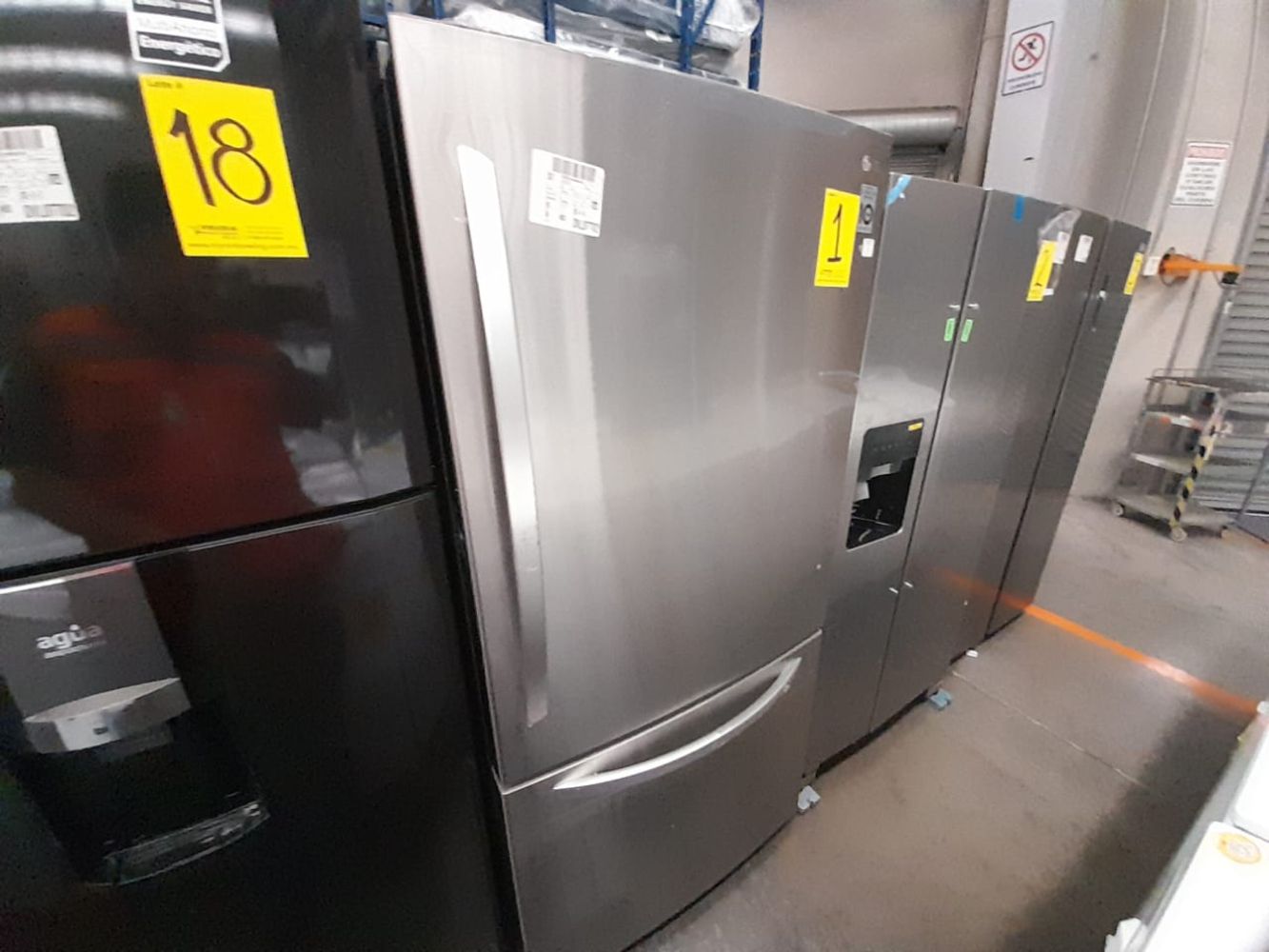 Returns & Exchange Auction - Refrigerators, Freezers, Cooktops, Ovens, Stovetops, Furniture, Mattresses, Washers & Dryers