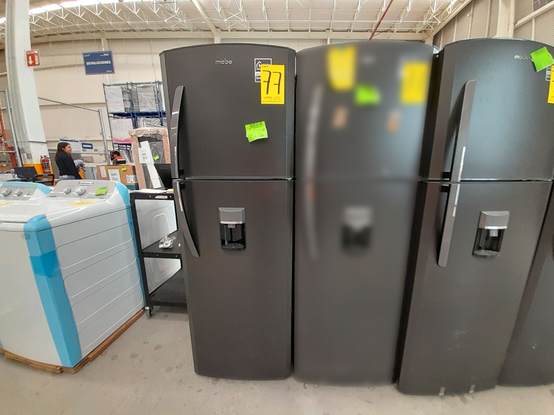 Lote de 1 Refrigerador con dispensador de agua Marca MABE, Modelo RMA300FJ, Color GRIS (No se asegu