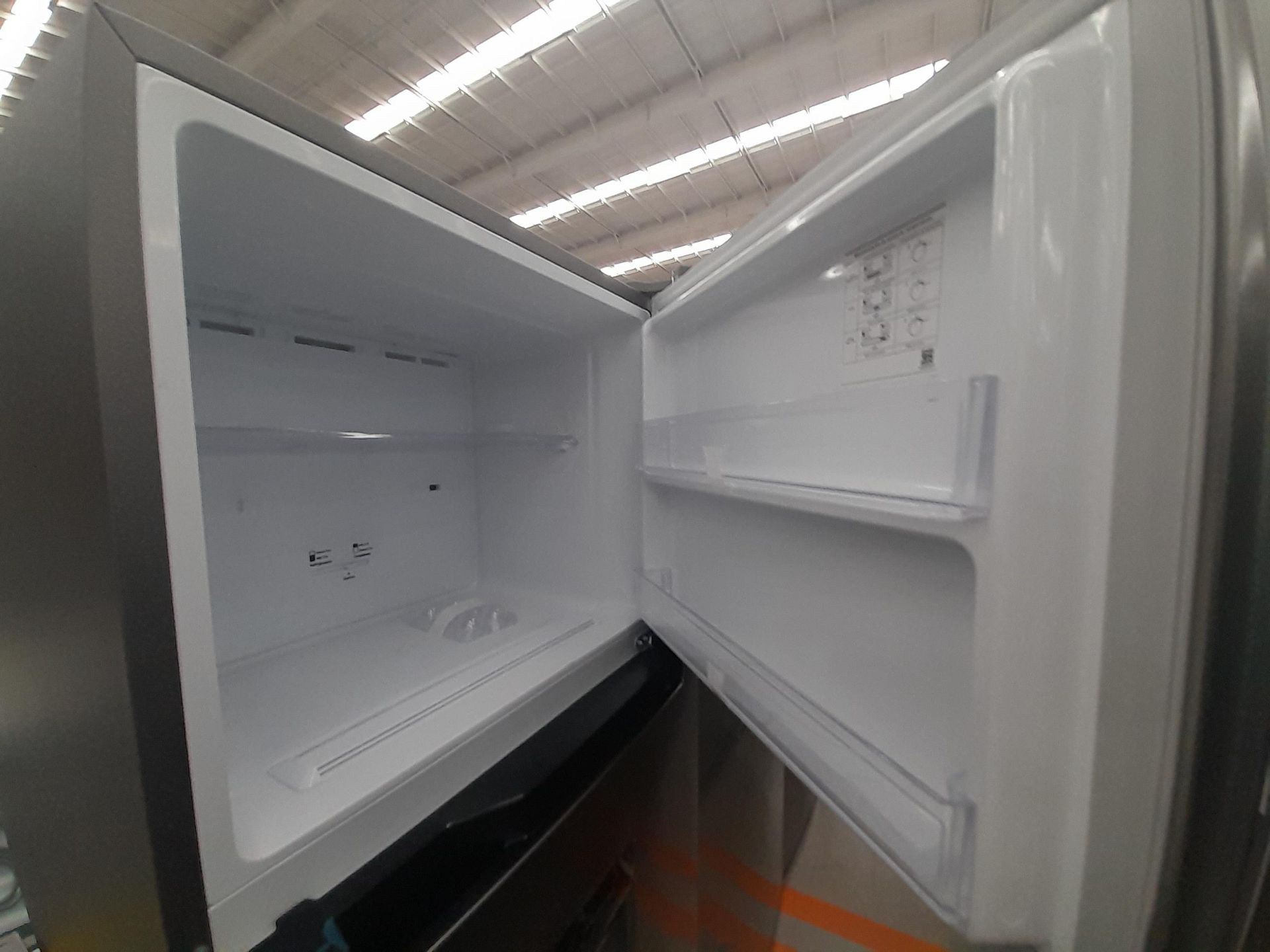 (NUEVO) Lote de 1 Refrigerador con dispensador de agua Marca SAMSUNG, Modelo RT35A571JS9, Serie 023 - Image 5 of 6