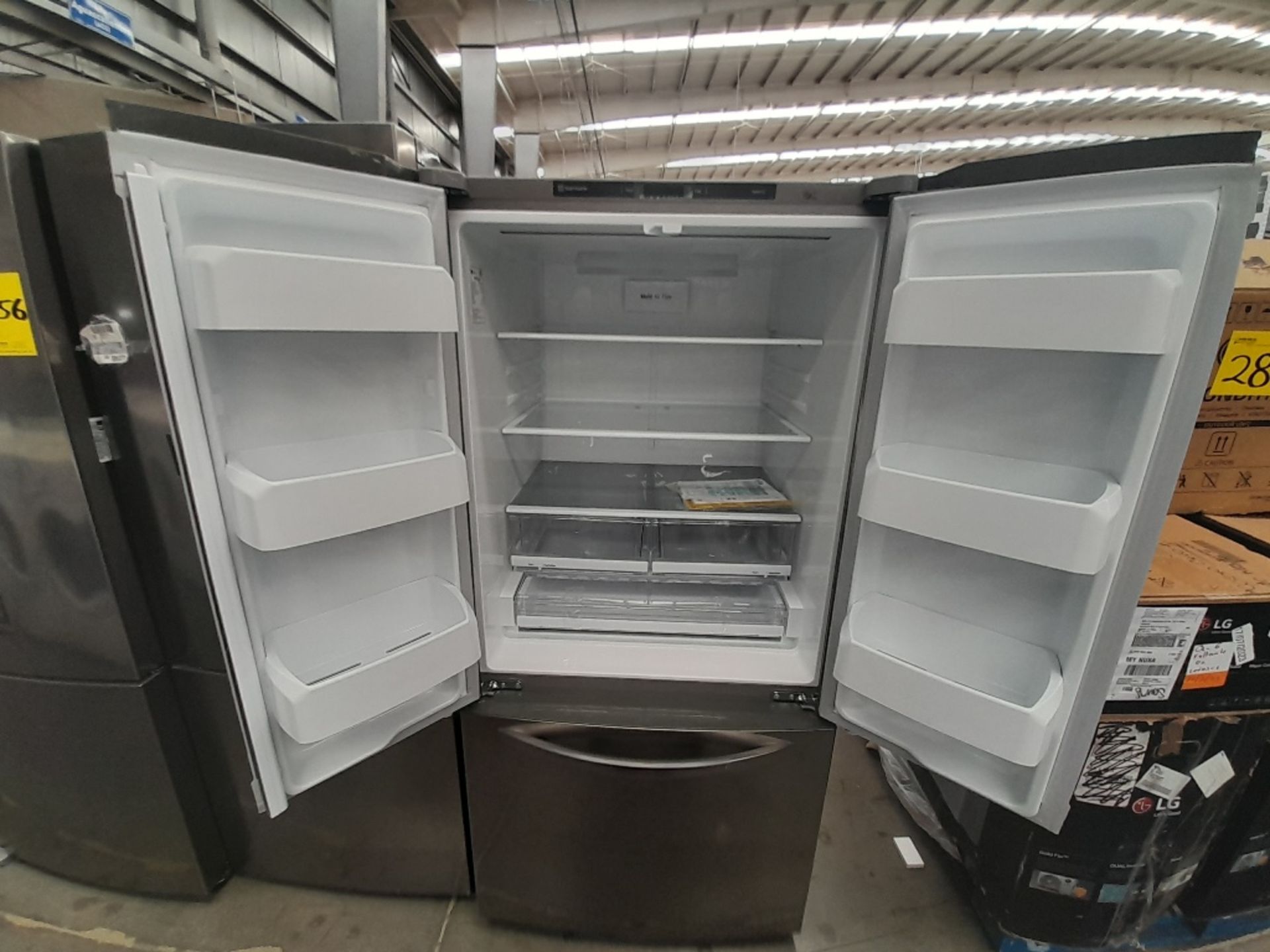 Lote de 1 refrigerador con dispensador de agua Marca LG, Modelo GM65BGSK, Serie ND, Color GRIS (no - Image 4 of 6
