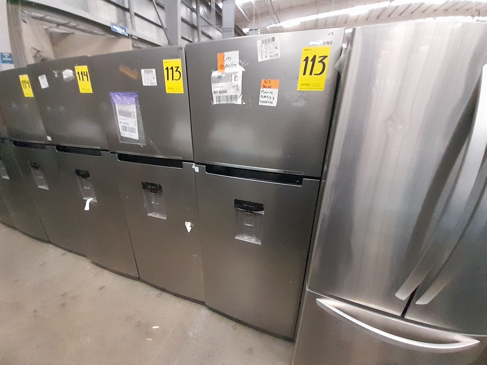 Lote de 2 refrigeradores contiene: 1 refrigerador Marca SAMSUNG, Modelo RT38A57IJS9, Serie 01144F, - Image 2 of 8