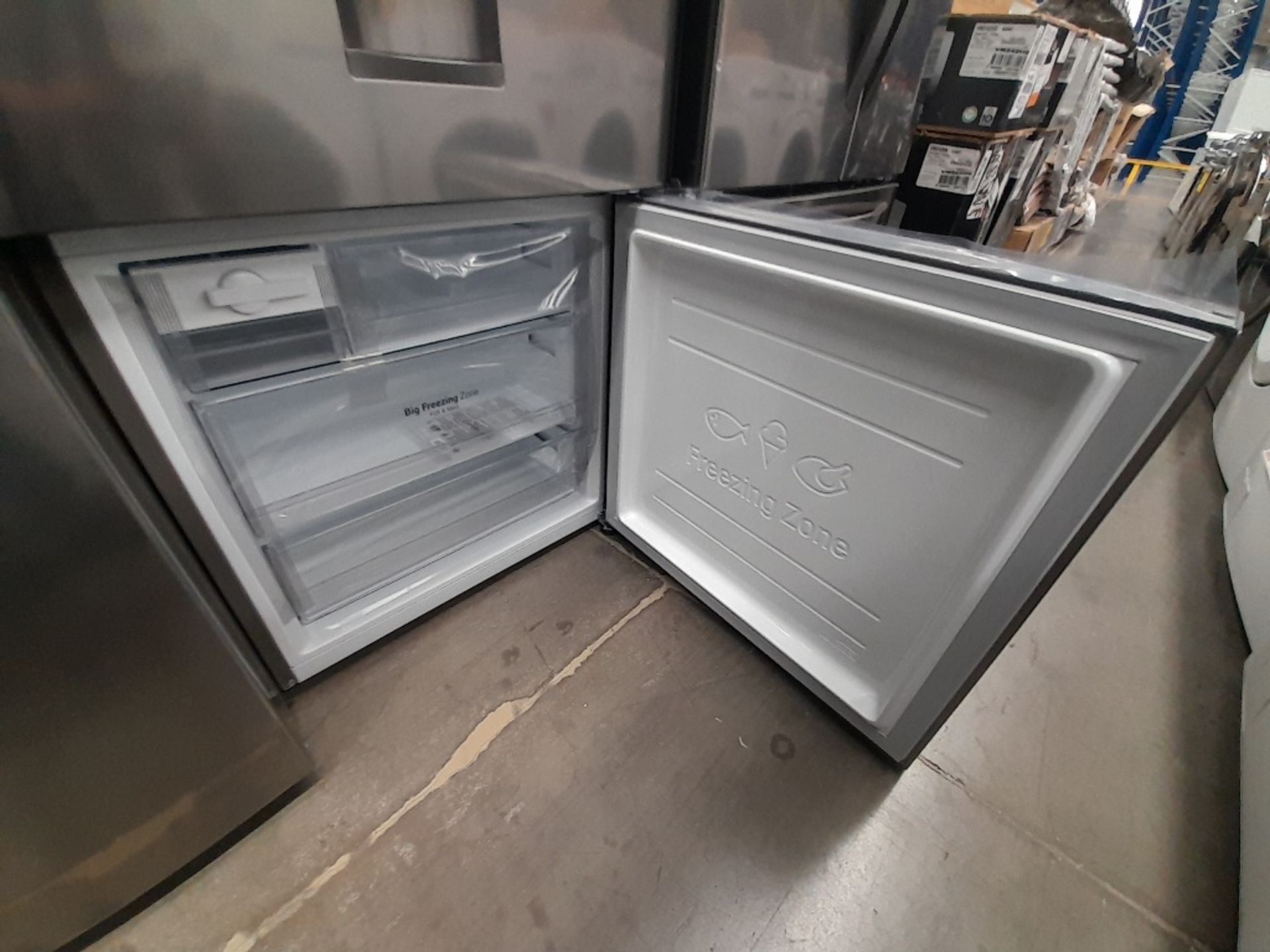 Lote de 2 refrigeradores contiene: 1 refrigerador con dispensador de agua Marca LG, Modelo GB45SPP, - Image 7 of 8