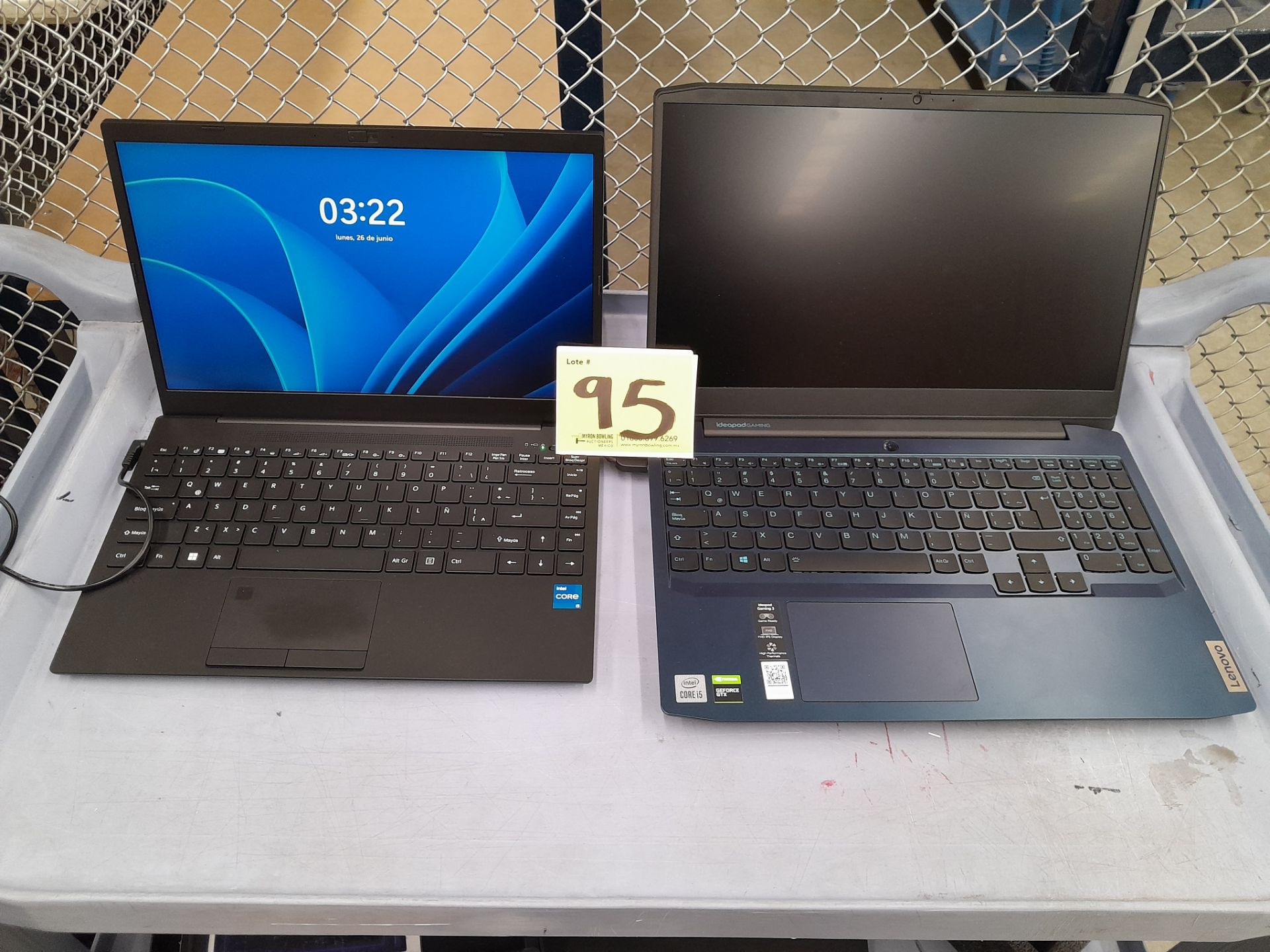 Lote de 2 laptops contiene: 1 Laptop Marca LENOVO, Modelo 81Y4, RAM 8GB, almacenamiento 1 TB, Proce - Image 2 of 13