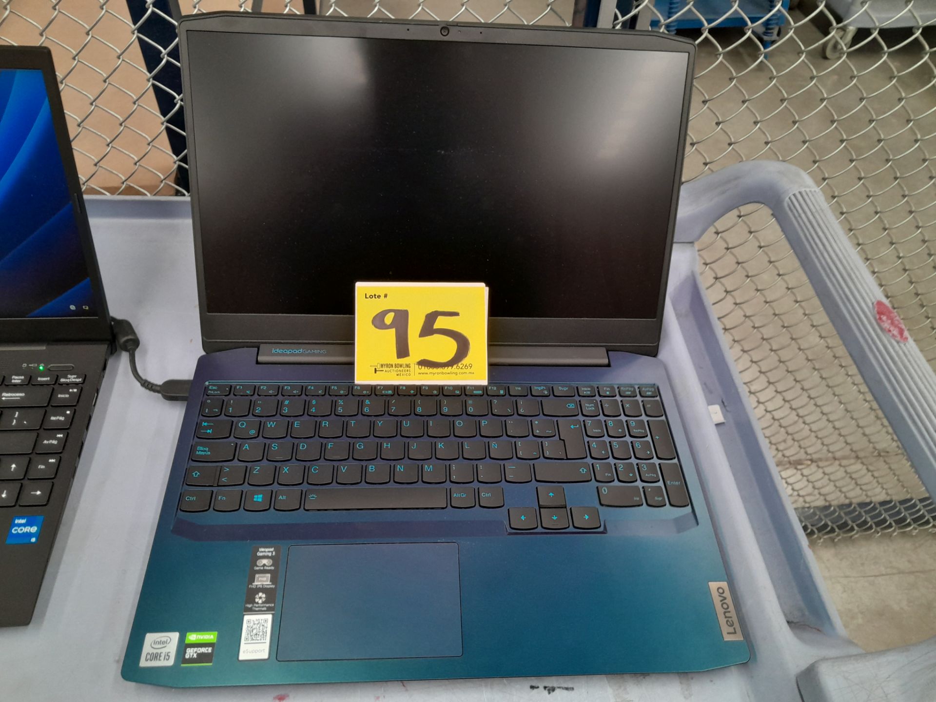 Lote de 2 laptops contiene: 1 Laptop Marca LENOVO, Modelo 81Y4, RAM 8GB, almacenamiento 1 TB, Proce - Image 7 of 13
