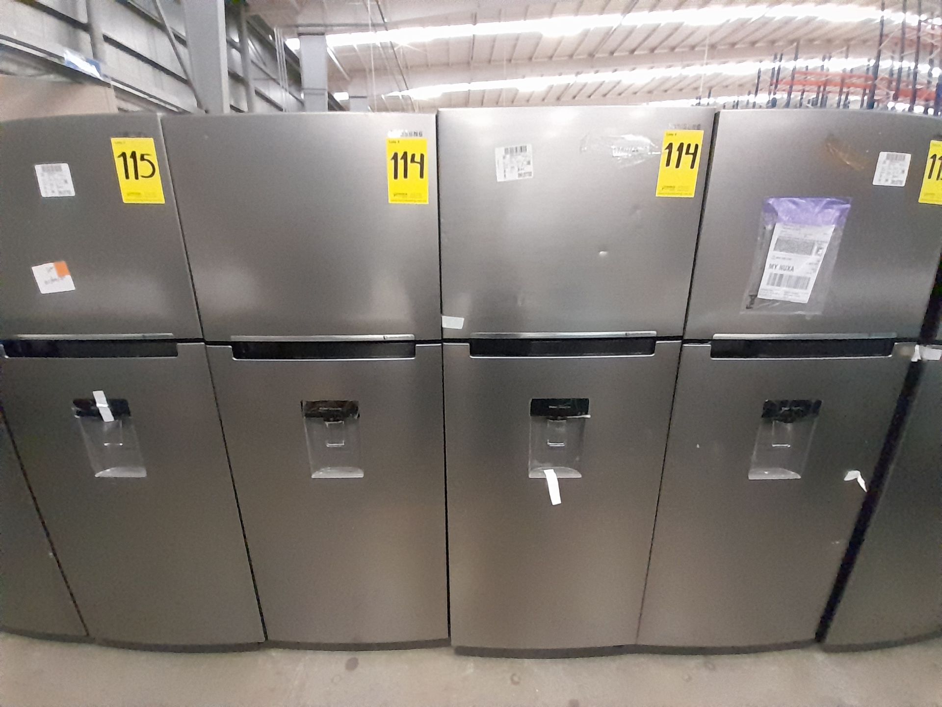 Lote de 2 refrigeradores contiene: 1 refrigerador Marca SAMSUNG, Modelo RT38A57IJS9, Serie 02691M,