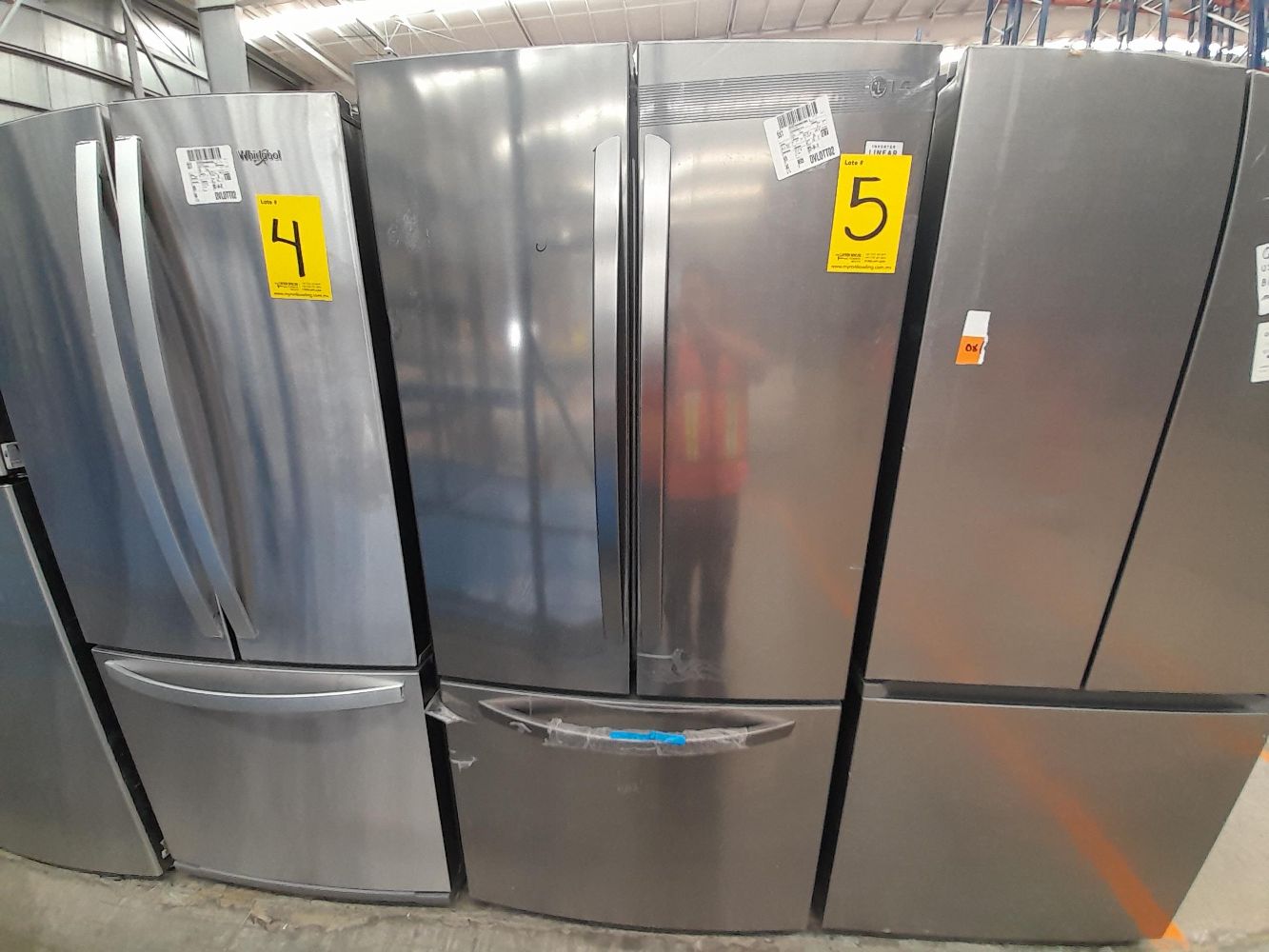 Returns & Exchange Auction - Refrigerators, Freezers, Cooktops, Ovens, Stovetops, Furniture, Mattresses, Washers & Dryers