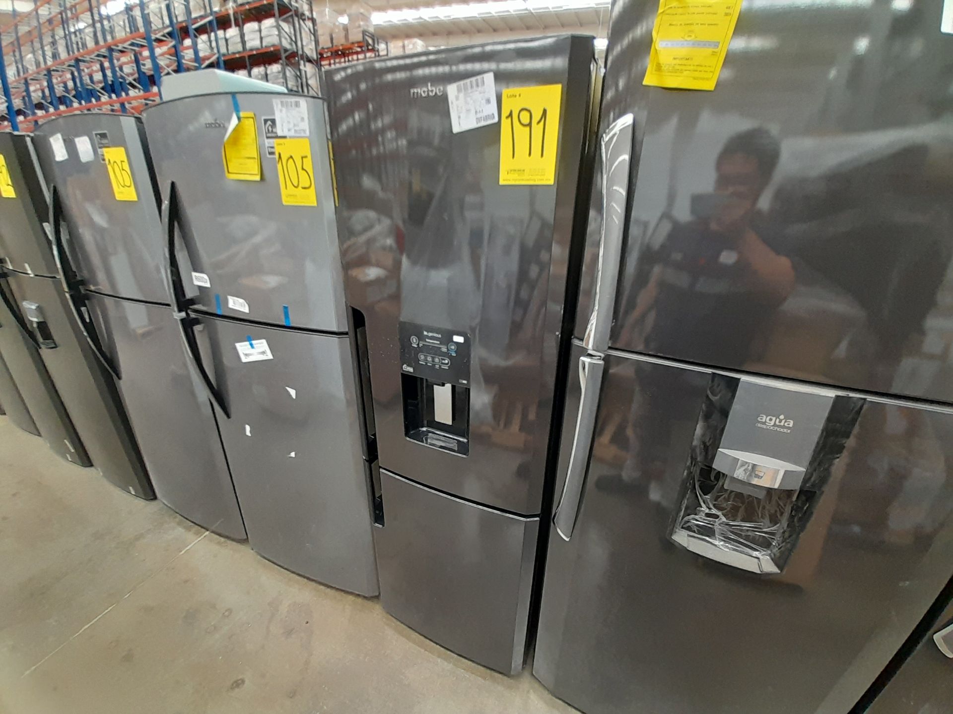Lote de 1 refrigerador con dispensador de agua Marca MABE, Modelo 751398, Serie 05665, Color NE - Image 3 of 6