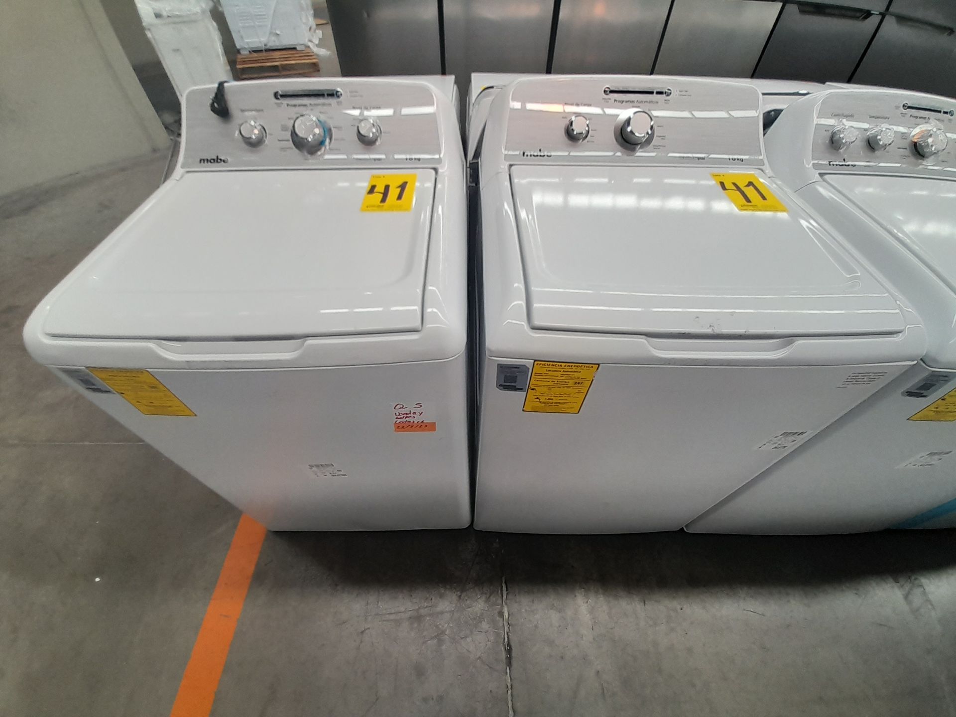 Lote de 2 lavadoras contiene: 1 lavadora de 18 KG, Marca MABE, Modelo LMA78113CBAB01, Serie S76416,