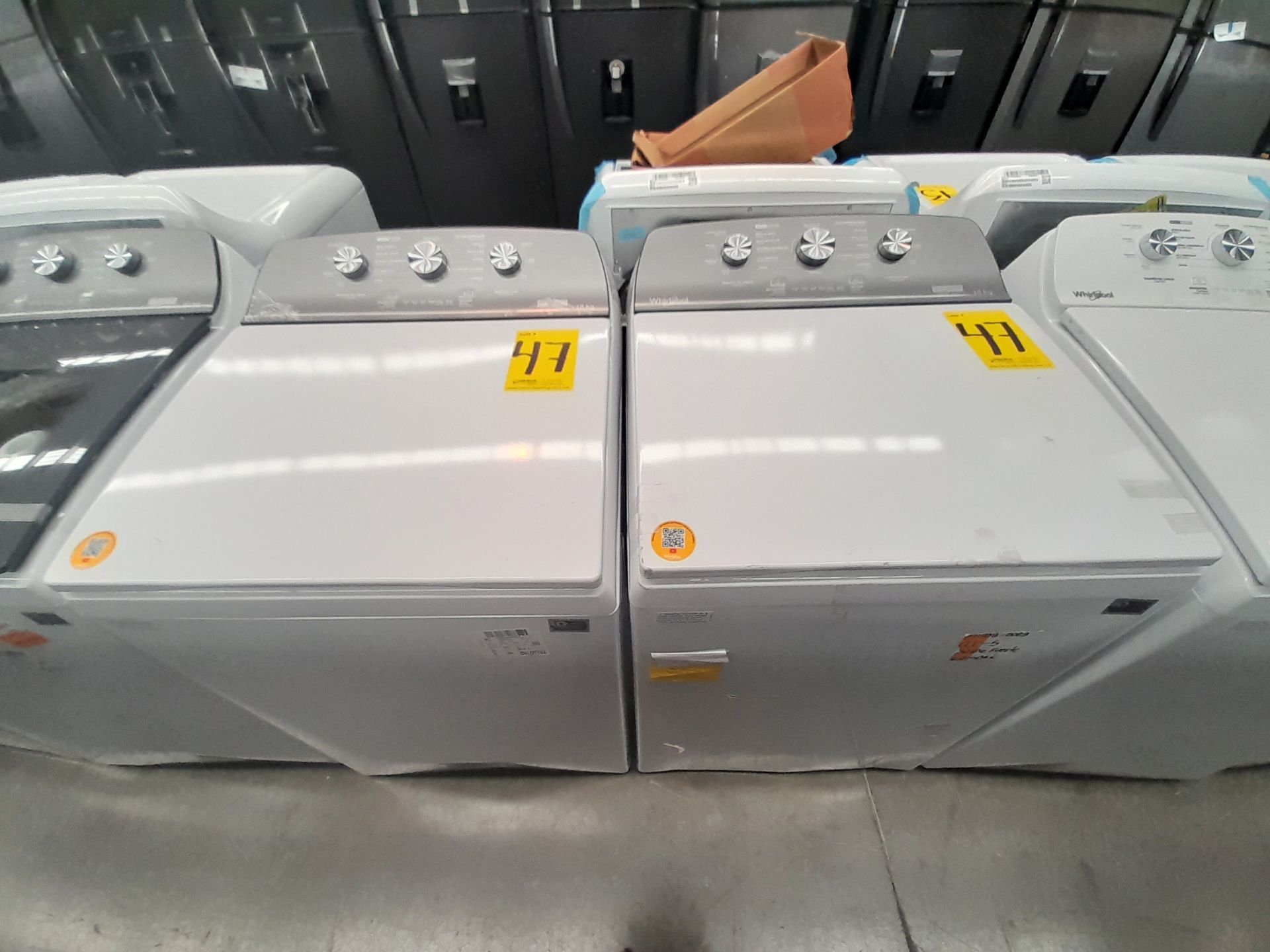 Lote de 2 lavadoras contiene: 1 lavadora de 18 KG, Marca WHIRPOOL, Modelo 8MWTW1813MJM1, Serie 1064