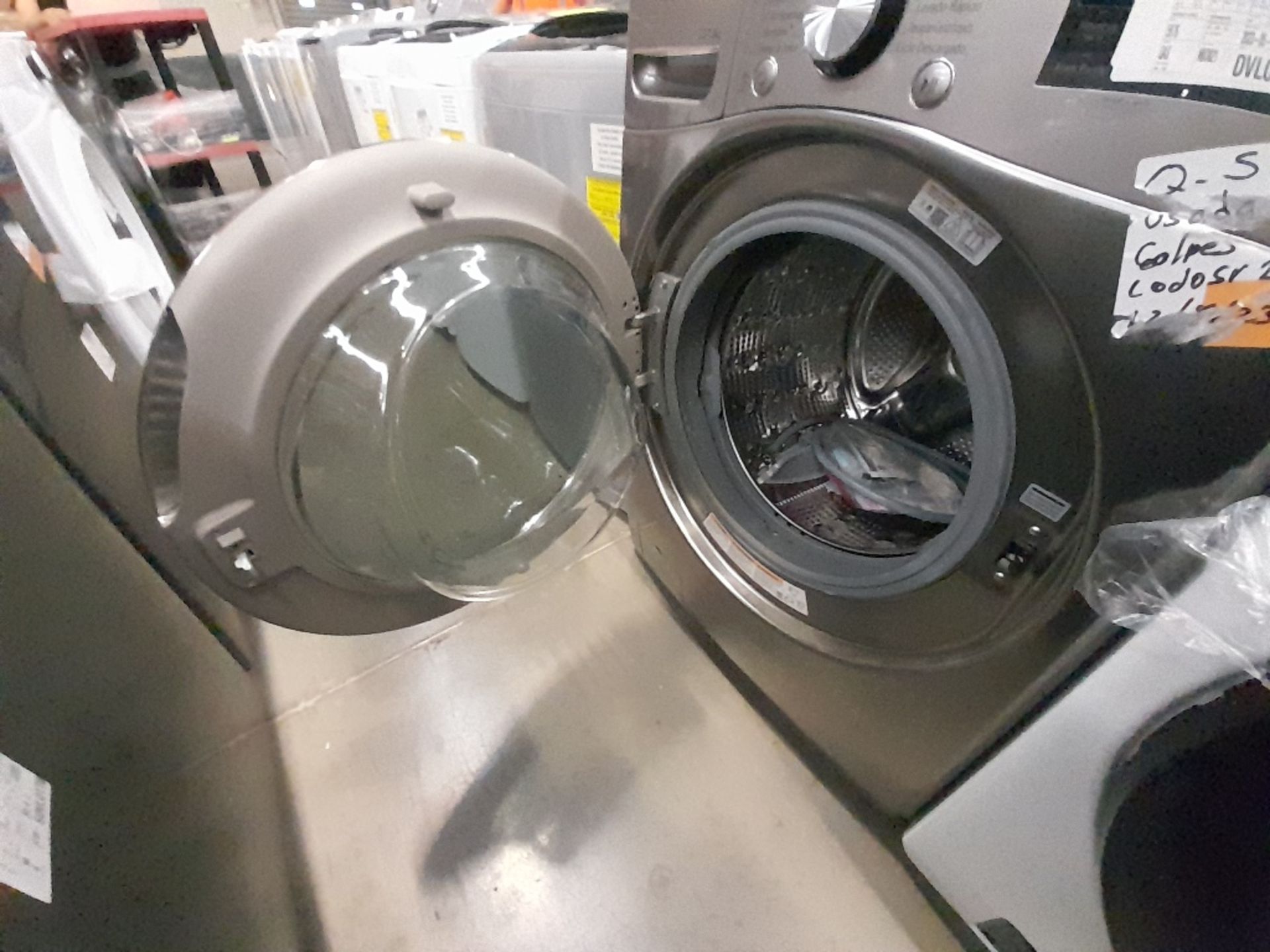 Lote de 1 lavadora y 1 Lavasecadora contiene: 1 lavadora de 18 KG, Marca LG, Modelo WT18DV6, Serie - Image 6 of 8