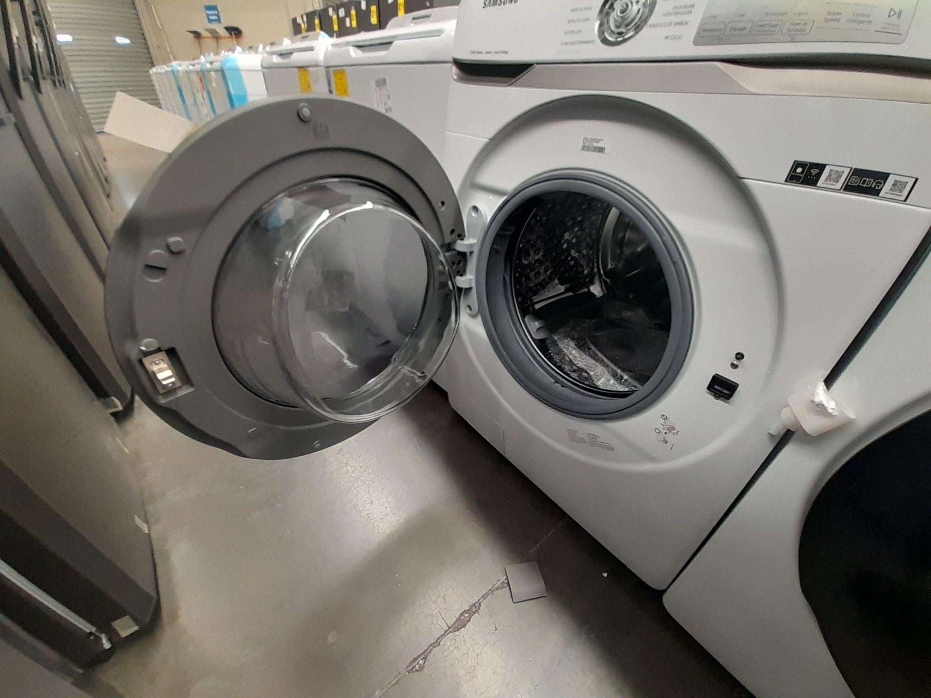 Lote de 1 lavadora y 1 Secadora contiene: 1 lavadora de 22 KG, Marca SAMSUNG, Modelo WF22R6270AV, S - Image 4 of 7