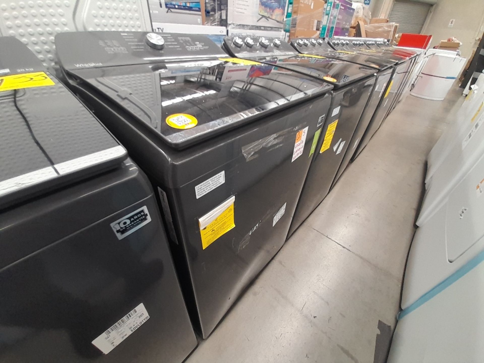 Lote de 2 lavadoras contiene: 1 lavadora de 24 KG, Marca WHIRPOOL, Modelo 8MWTWLA41WGJ0, Serie 2095 - Image 3 of 6