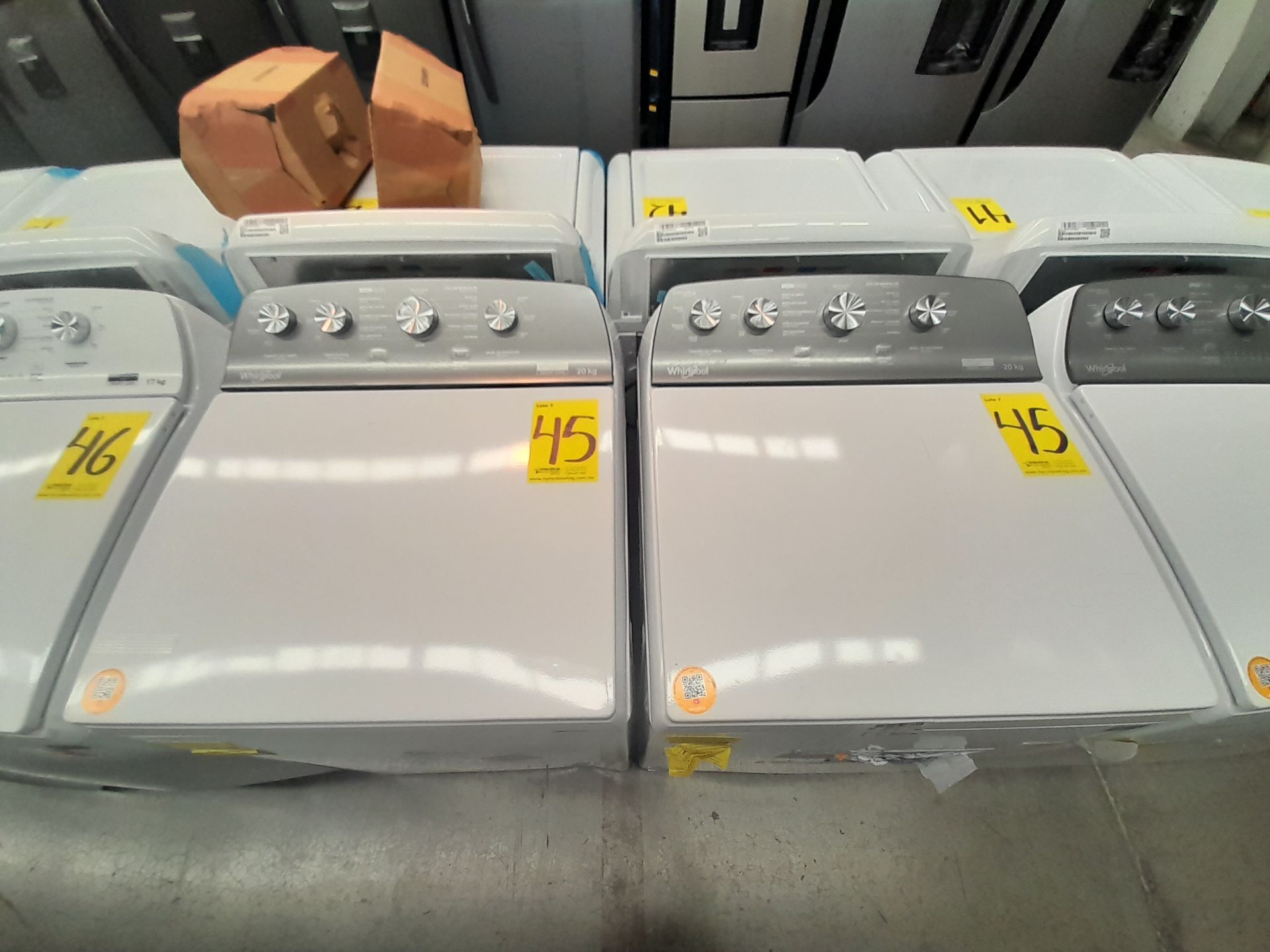 Lote de 2 lavadoras contiene: 1 lavadora de 20 KG, Marca WHIRPOOL, Modelo 8MWTW2024MJM0, Serie 1387 - Image 4 of 6